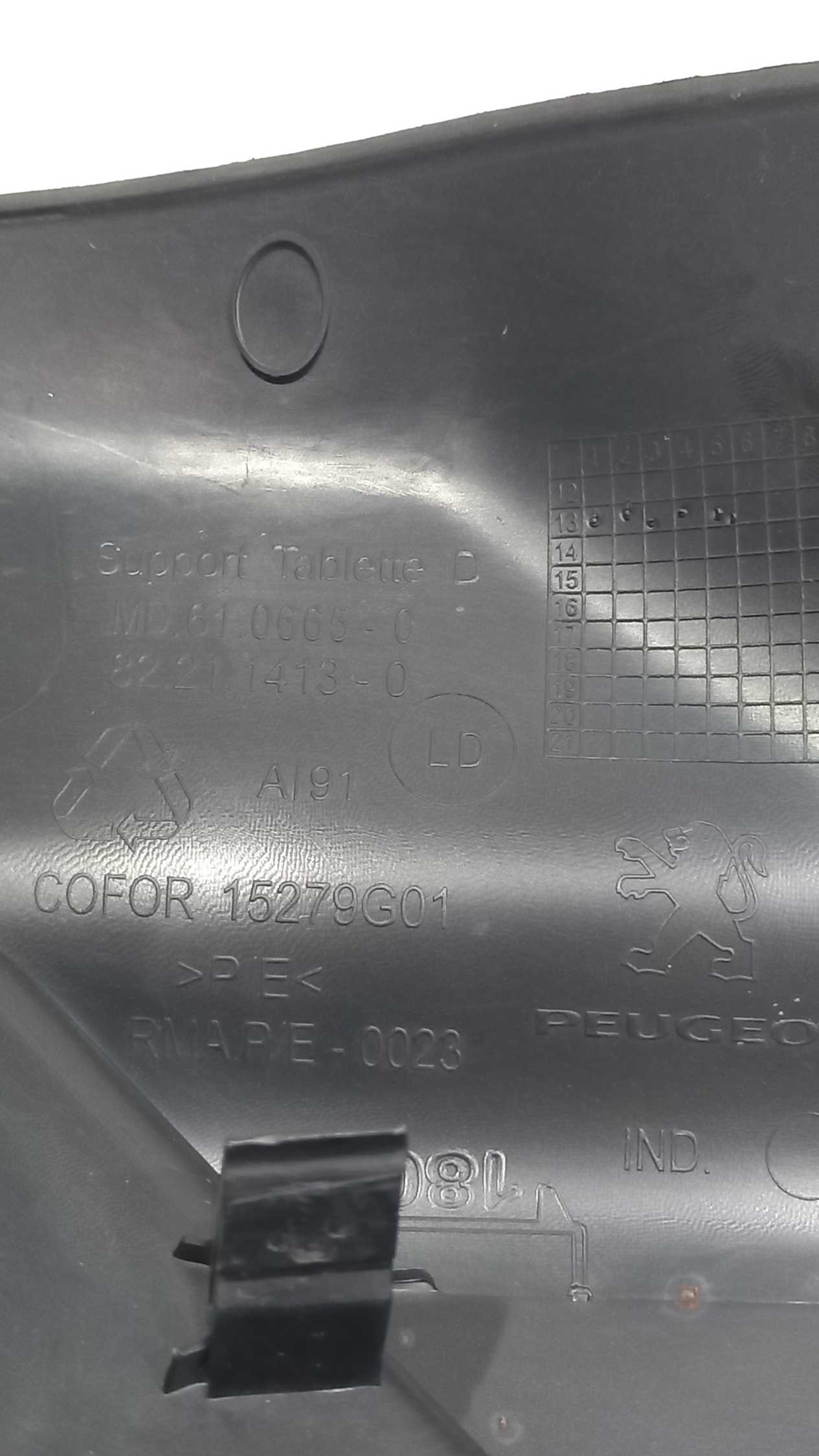 Suporte Bagagito Direito Peugeot 208 2014 3