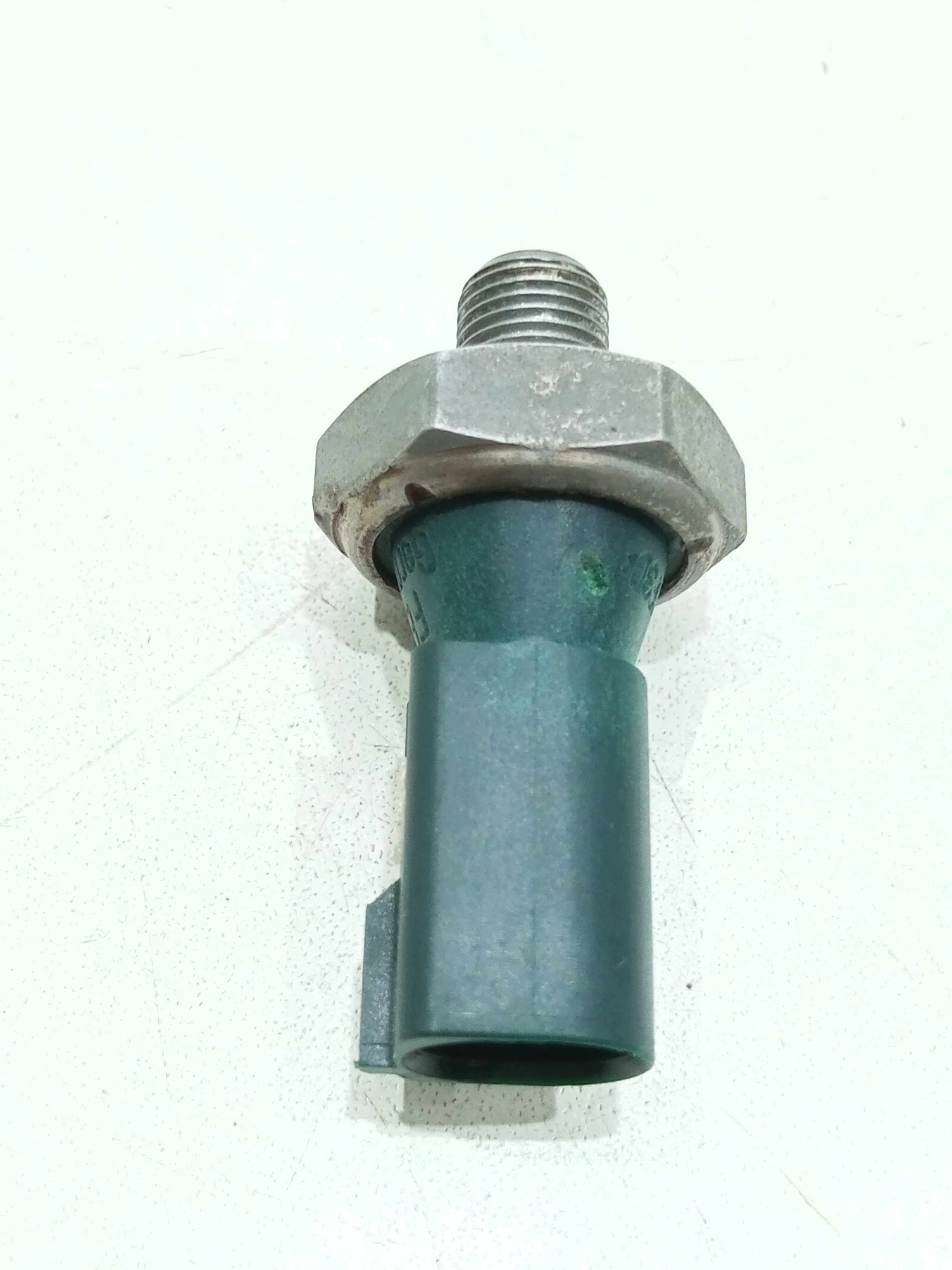 Sensor Pressão De Óleo Vw Saveiro 1.6 Robust 2018 1