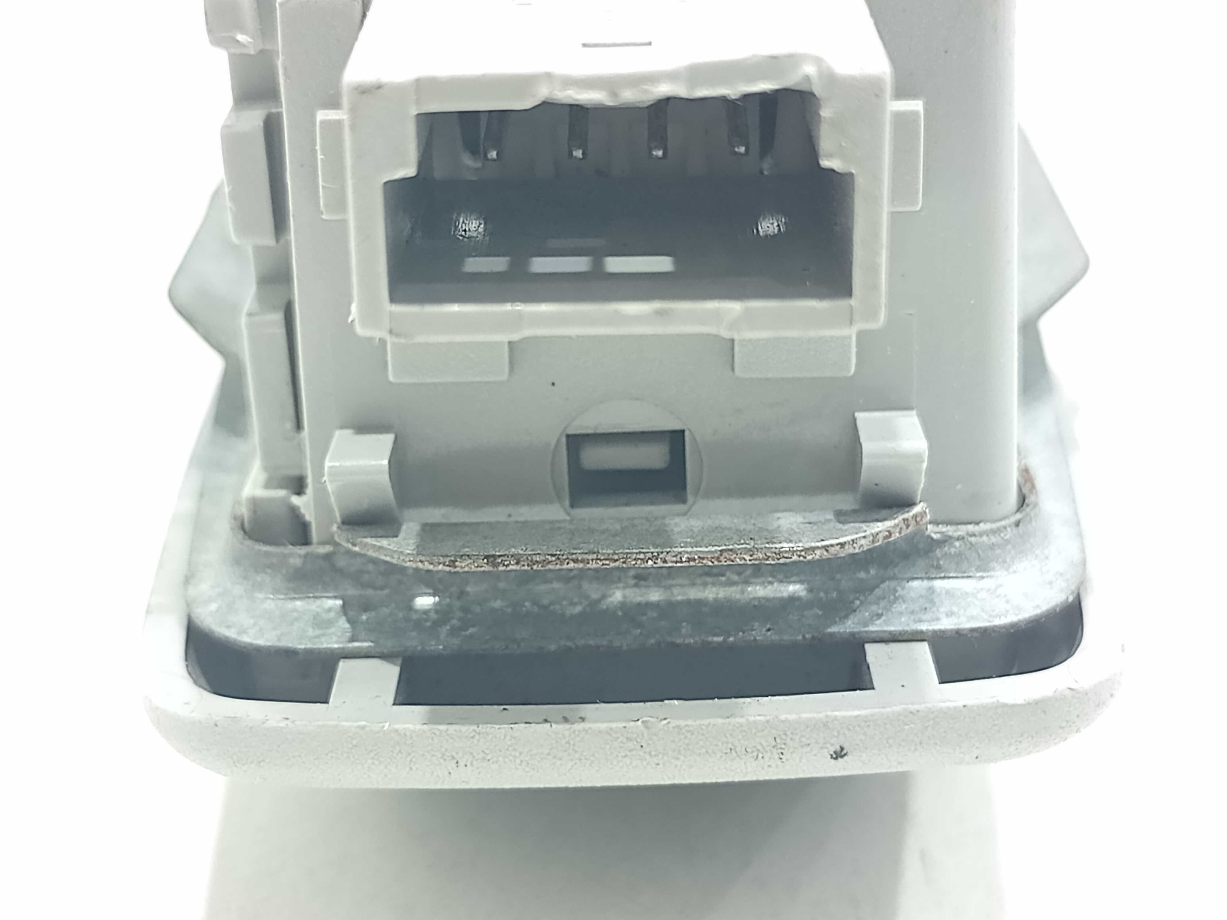 Luz De Teto Cortesia Vw Golf 2002 3
