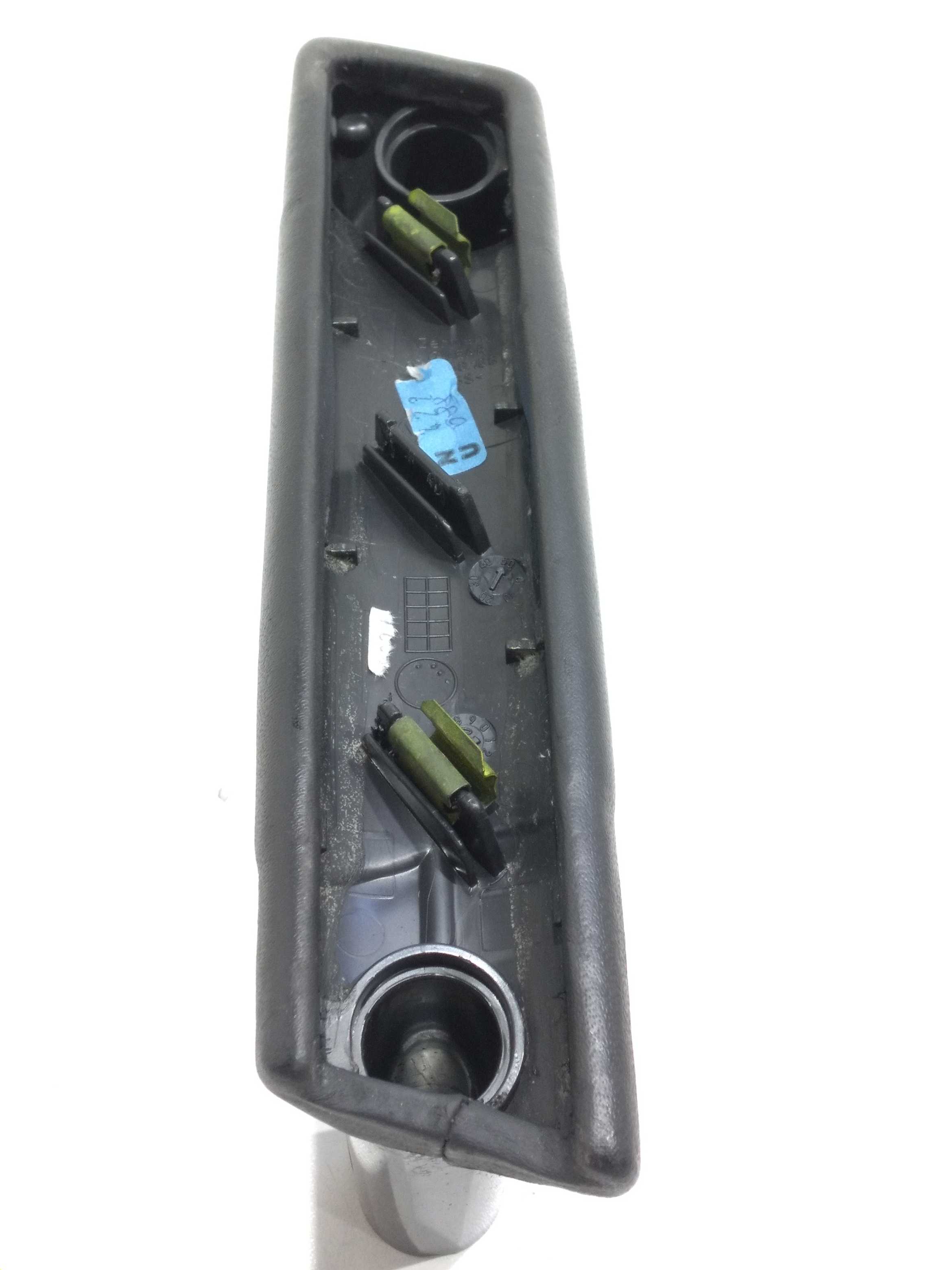 Puxador Interno Porta Traseira Esq. Vw Touareg 4.2 V8 2005 2