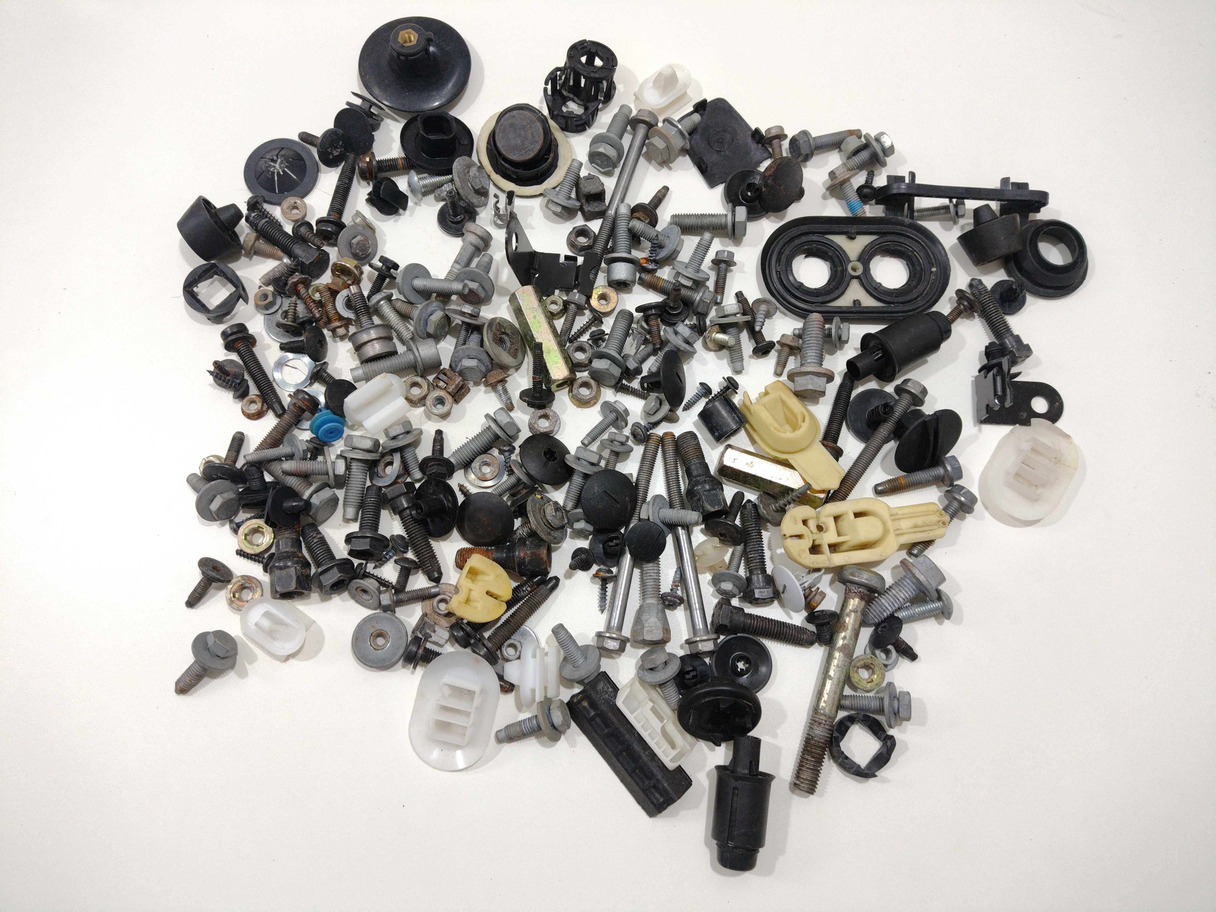 Parafusos Diversos Peugeot 2008 2018 1