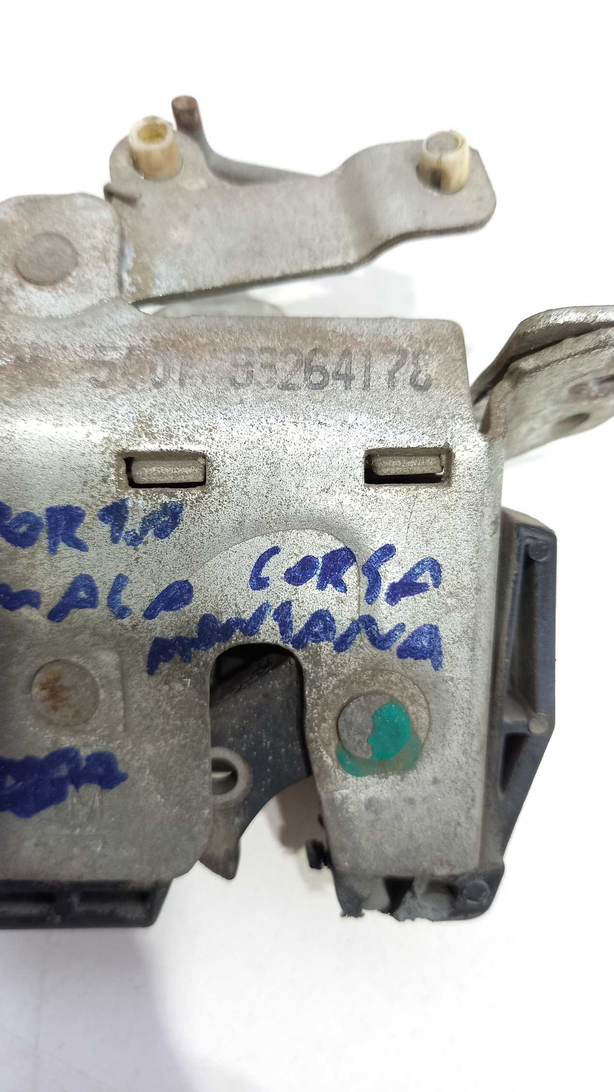 Fechadura Interna Porta Malas Gm Corsa Montana 2002 À 2012 3