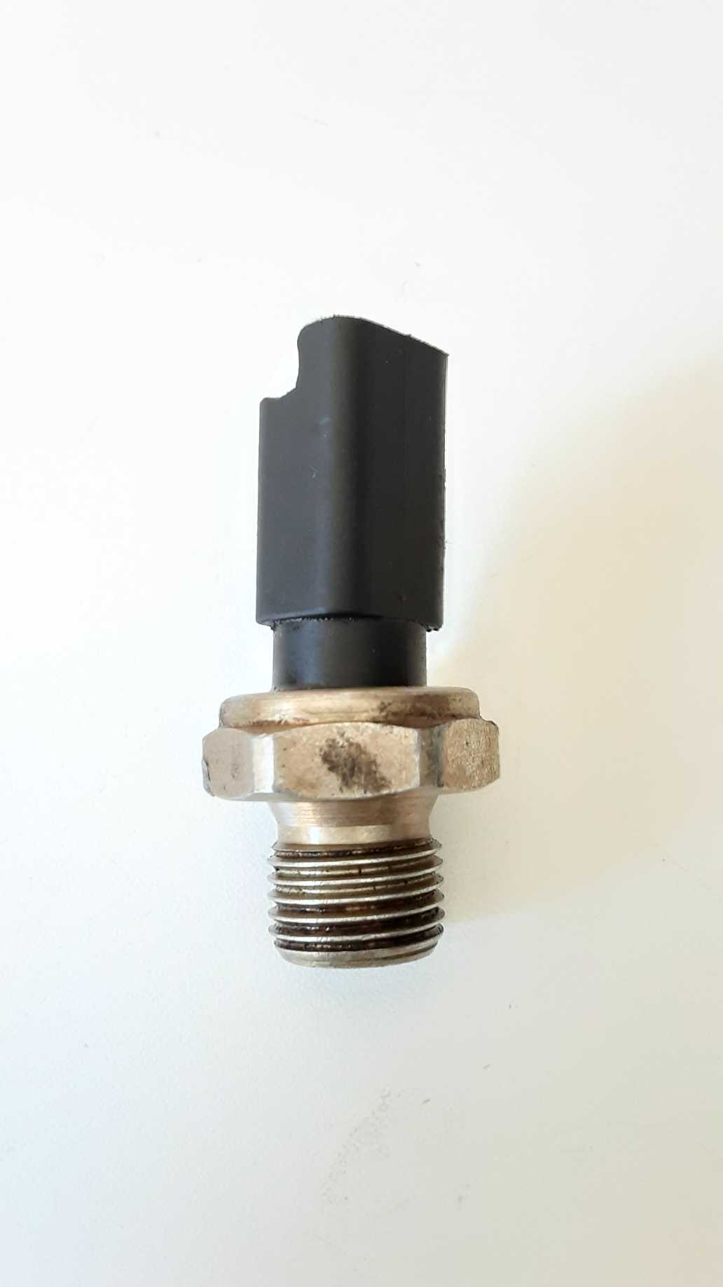Sensor Pressão De Óleo Motor Citroen Picasso 2.0 2004 1