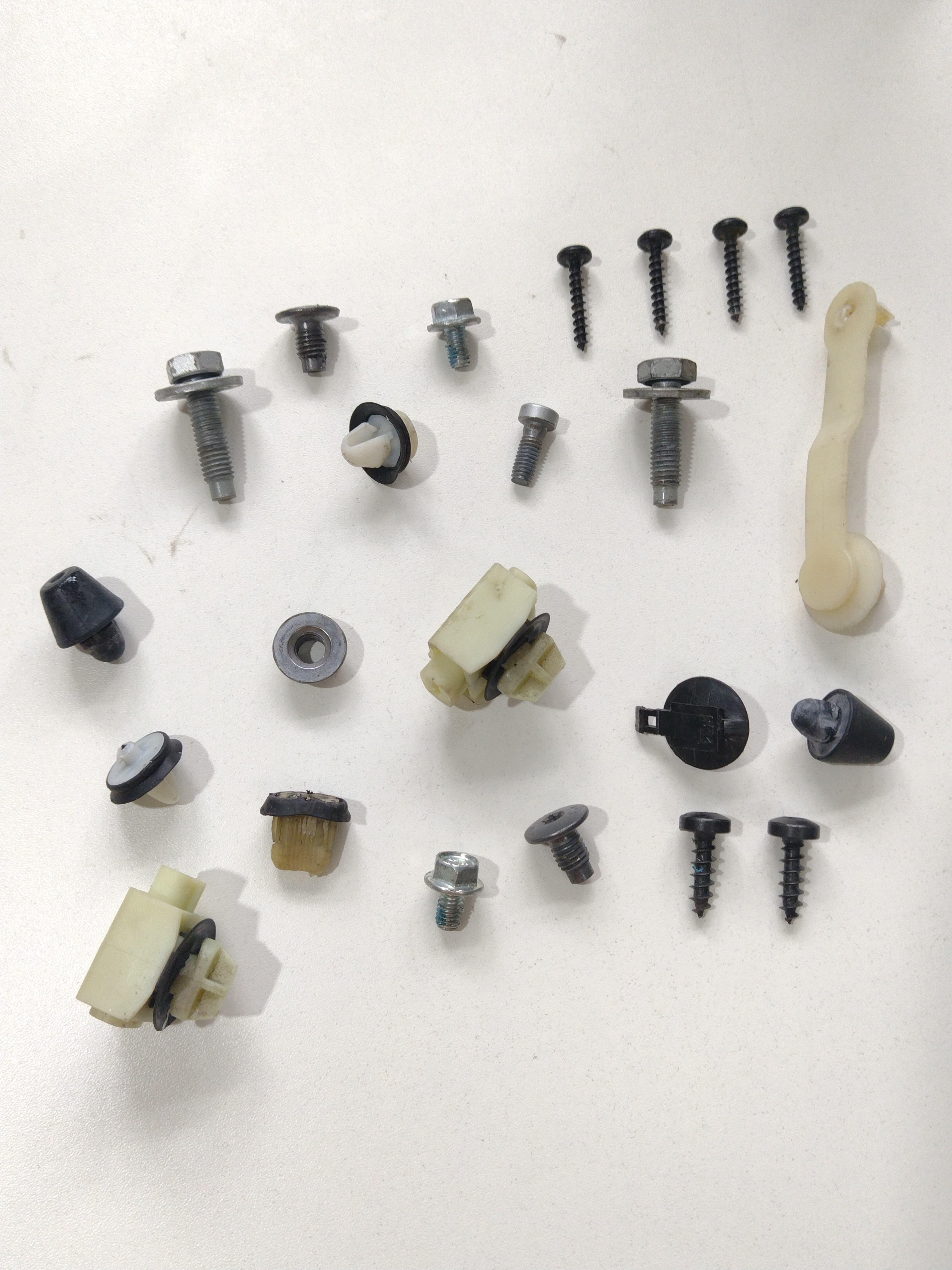 Parafusos Diversos Porta Dianteira Direita C3 2013 Orig 2