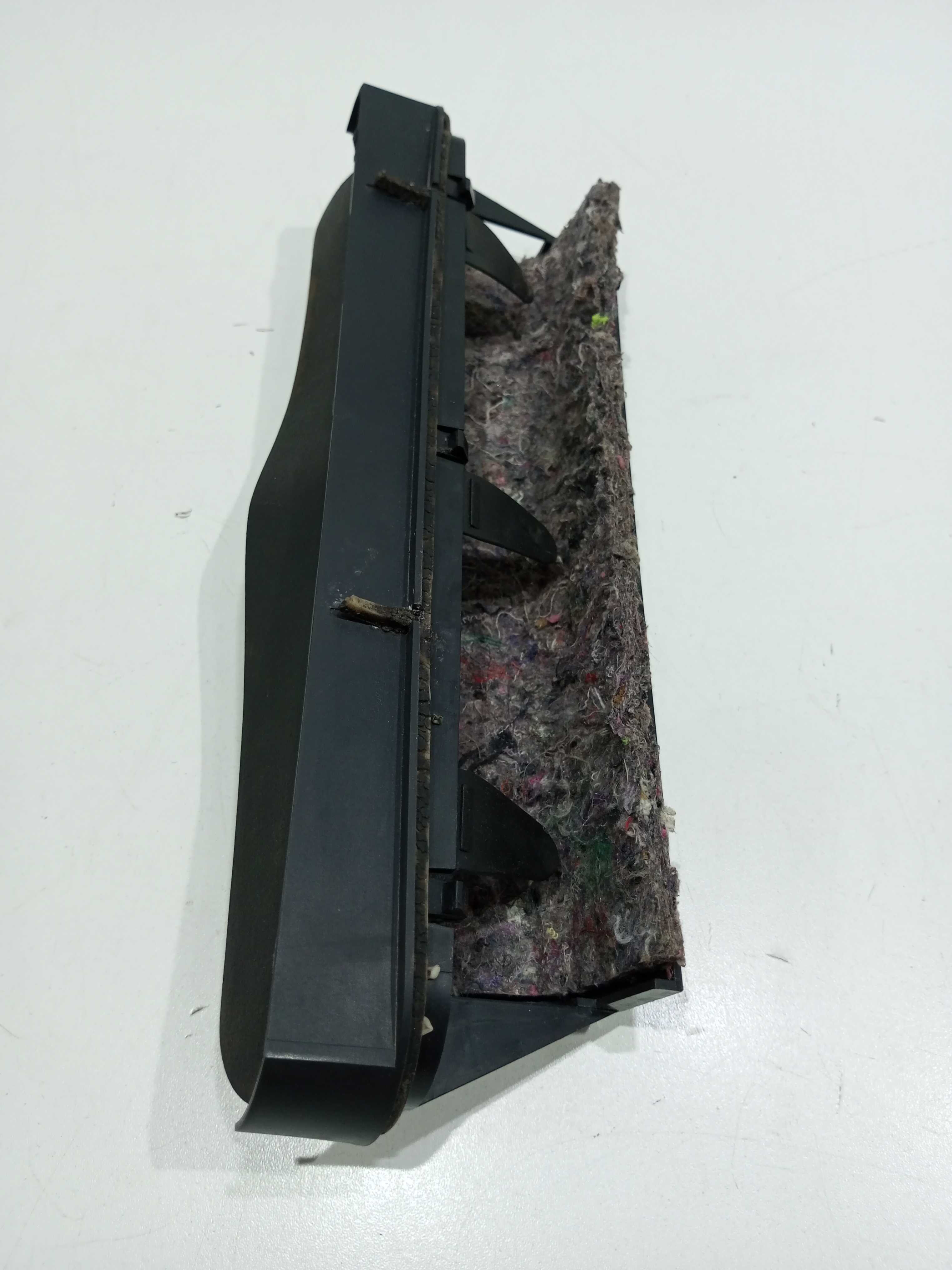 Difusor De Ar Traseiro Citroen C3 Glx 1.4 2011 2