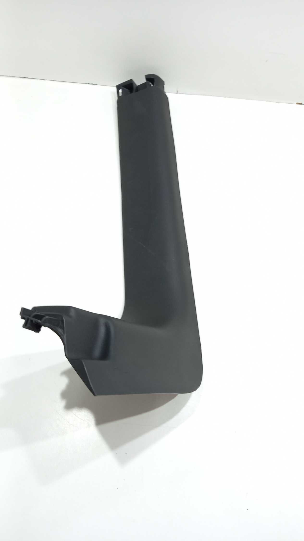 Soleira Da Porta Dianteira Direita Peugeot 2008 2018 1
