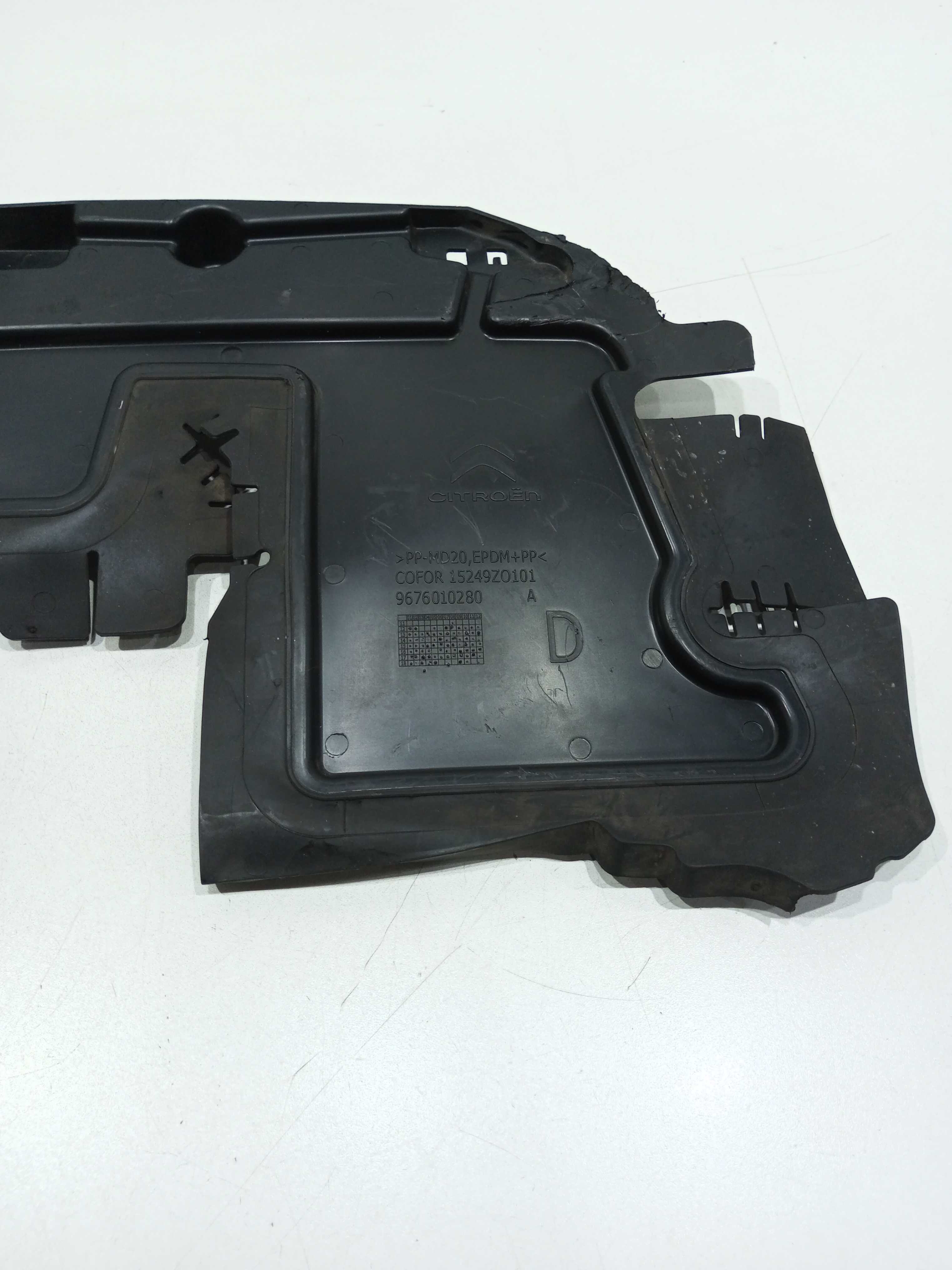 Defletor Do Radiador Lado Direito Citroen 1.6 2014 3