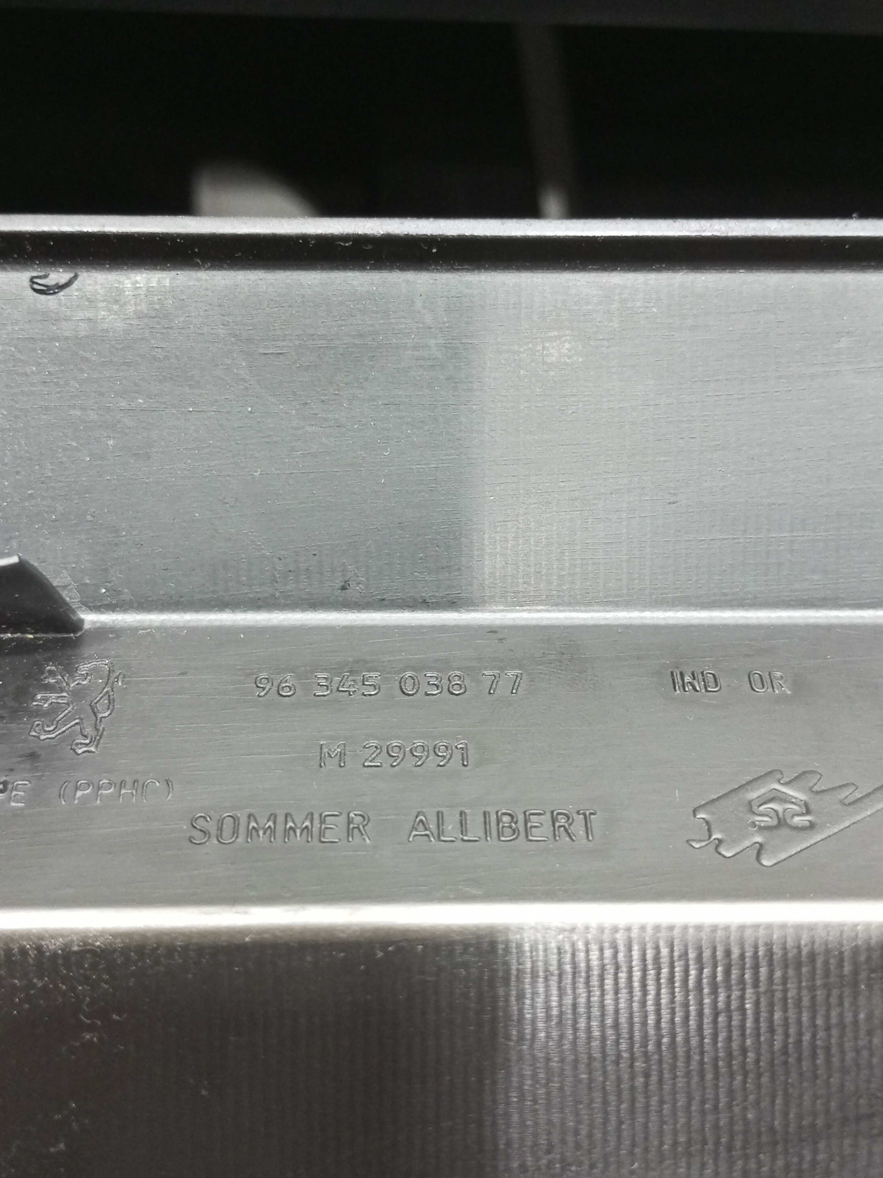 Porta Luvas Peugeot 307 2.0 Rallye 2004 8