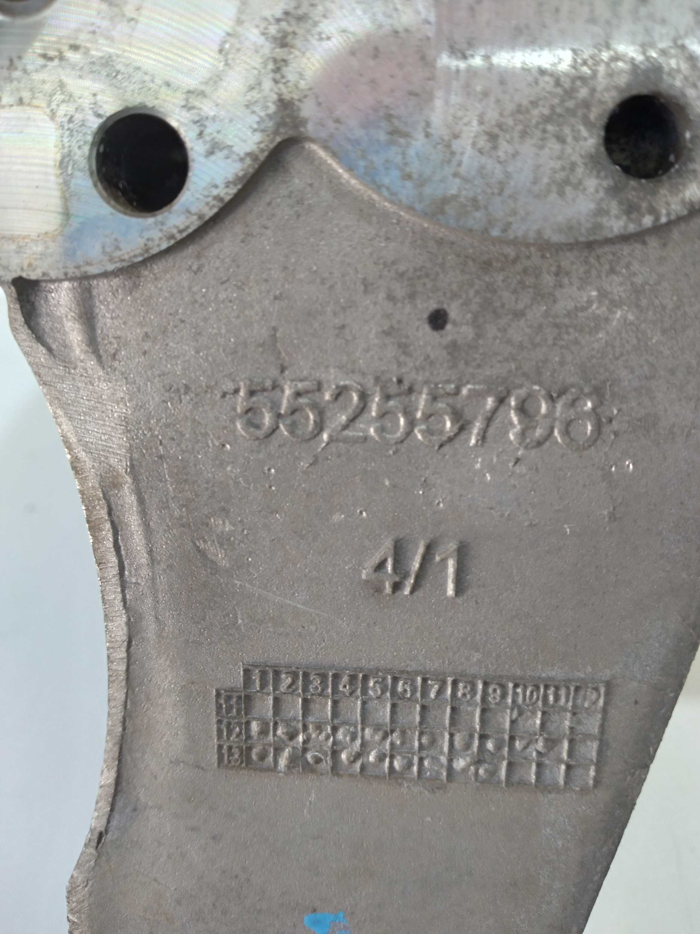 Suporte Do Compressor E Alter. Grand Siena Attrac. 1.4  2013 4