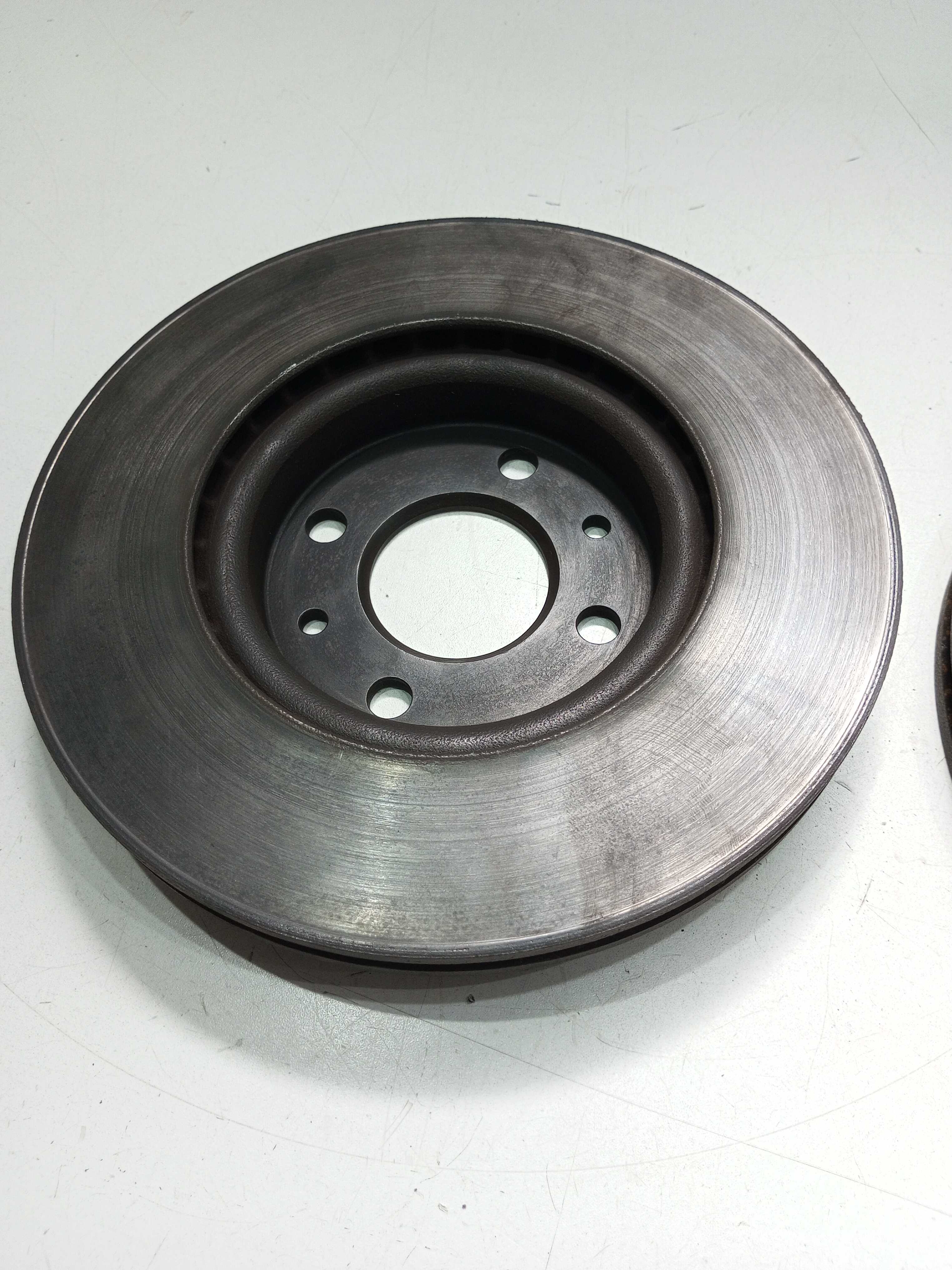 Par Disco de Freio Dianteiro Fiat Fiorino 1.4 2021 4