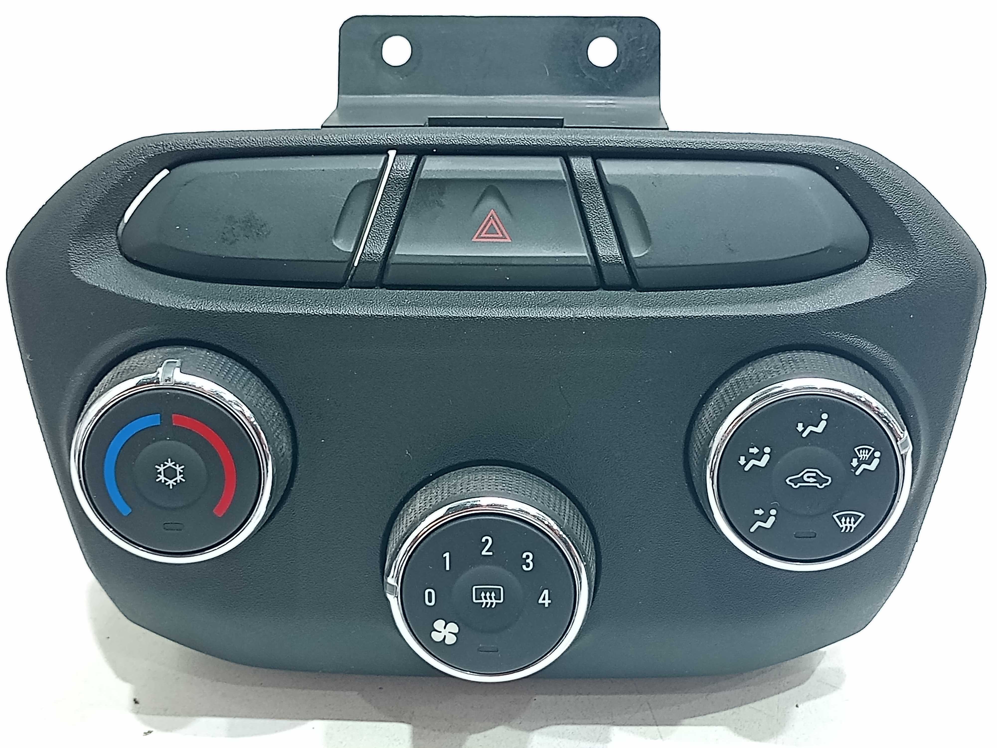 Comando Ar Condicionado Chevrolet Onix 2016