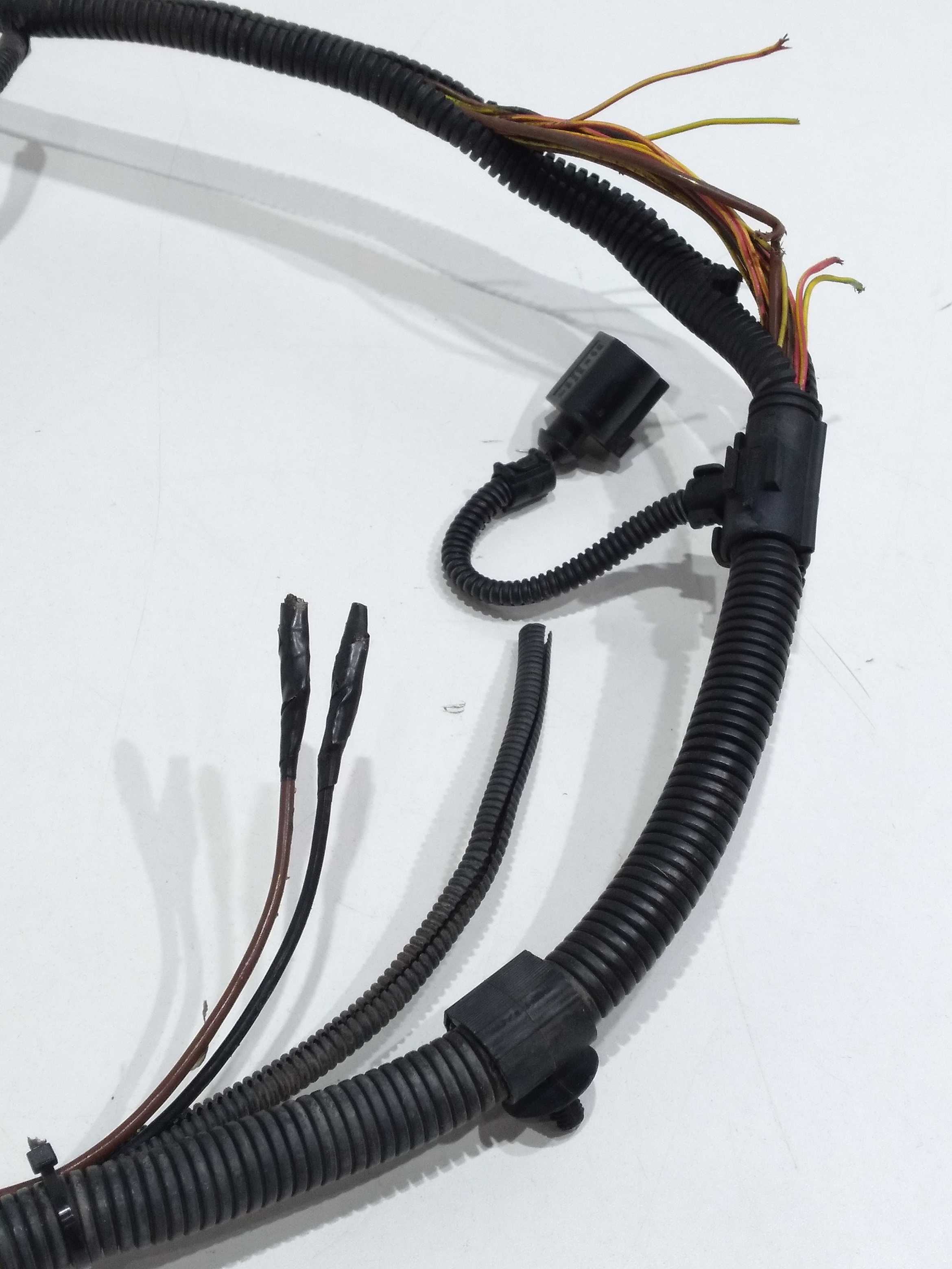 Chicote Parachoque Dianteiro Vw Touareg 4.2 V8 2005 Detalhe 4