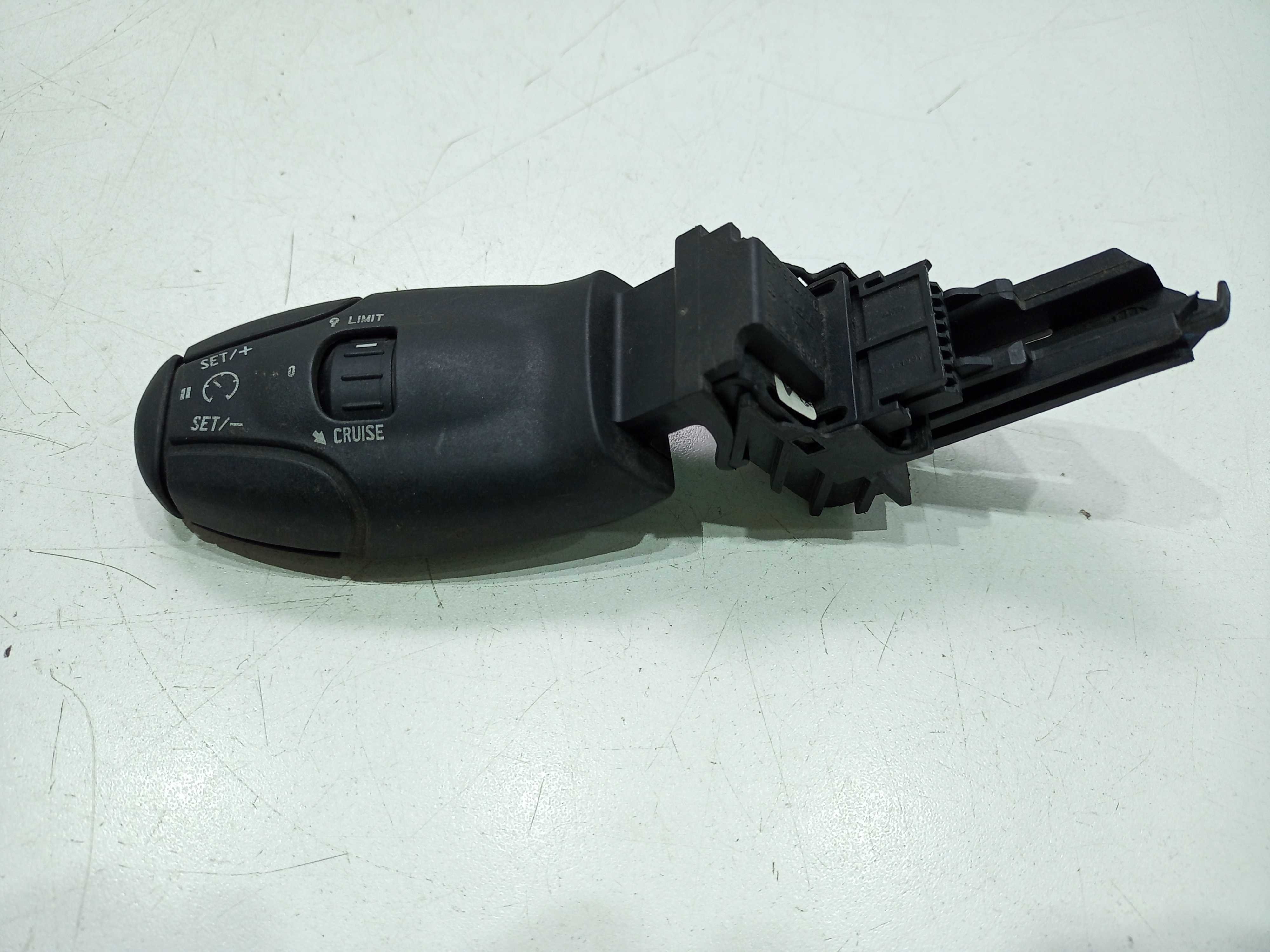 Comando Piloto Automático Peugeot 308 308 2011 2012 1
