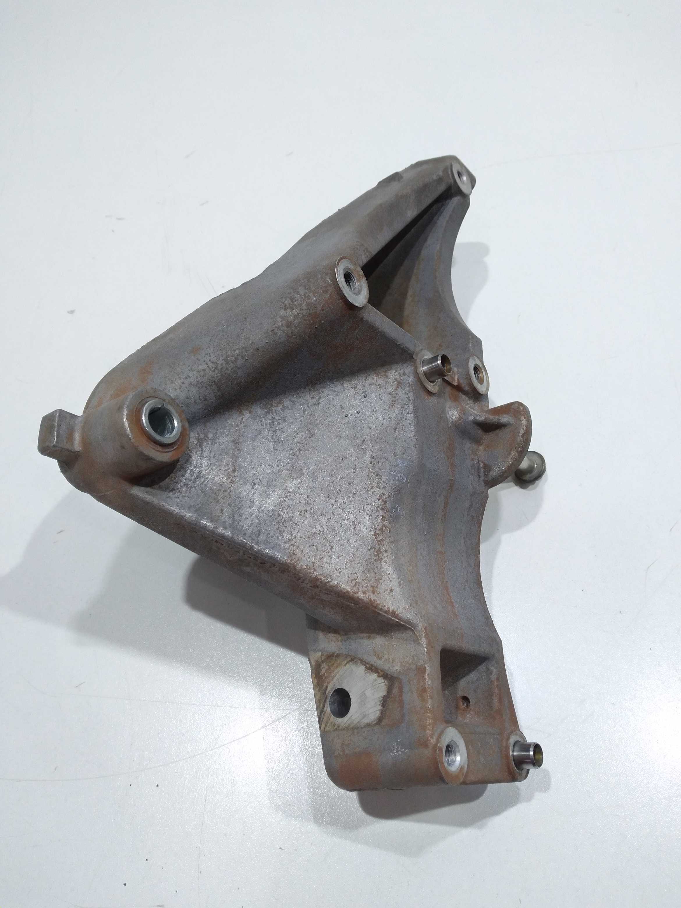 Suporte Do Alternador Fiat Strada Hard Working1.4 Evo 2018 6