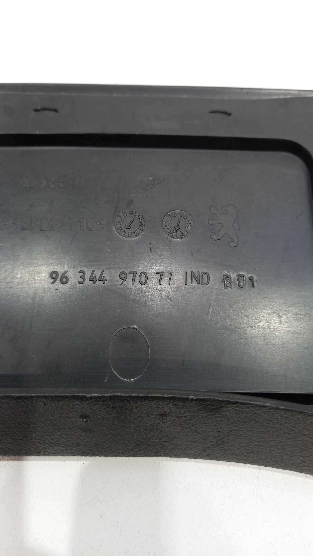 Tampa Caixa De Fusíveis Peugeot 307 2009 3