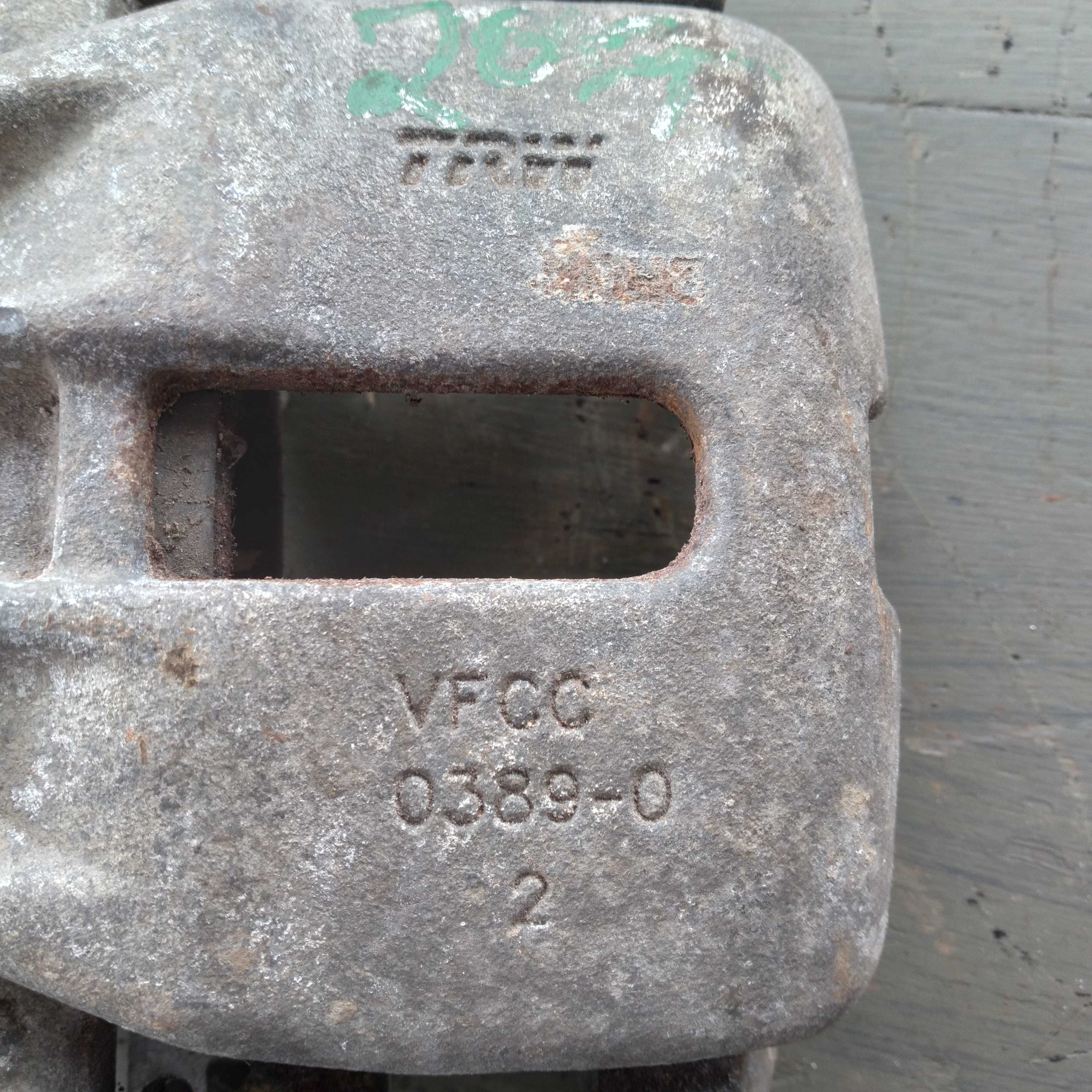 Pinça de freio dianteiro direito 207 206 picasso 1.616v 1.4 3