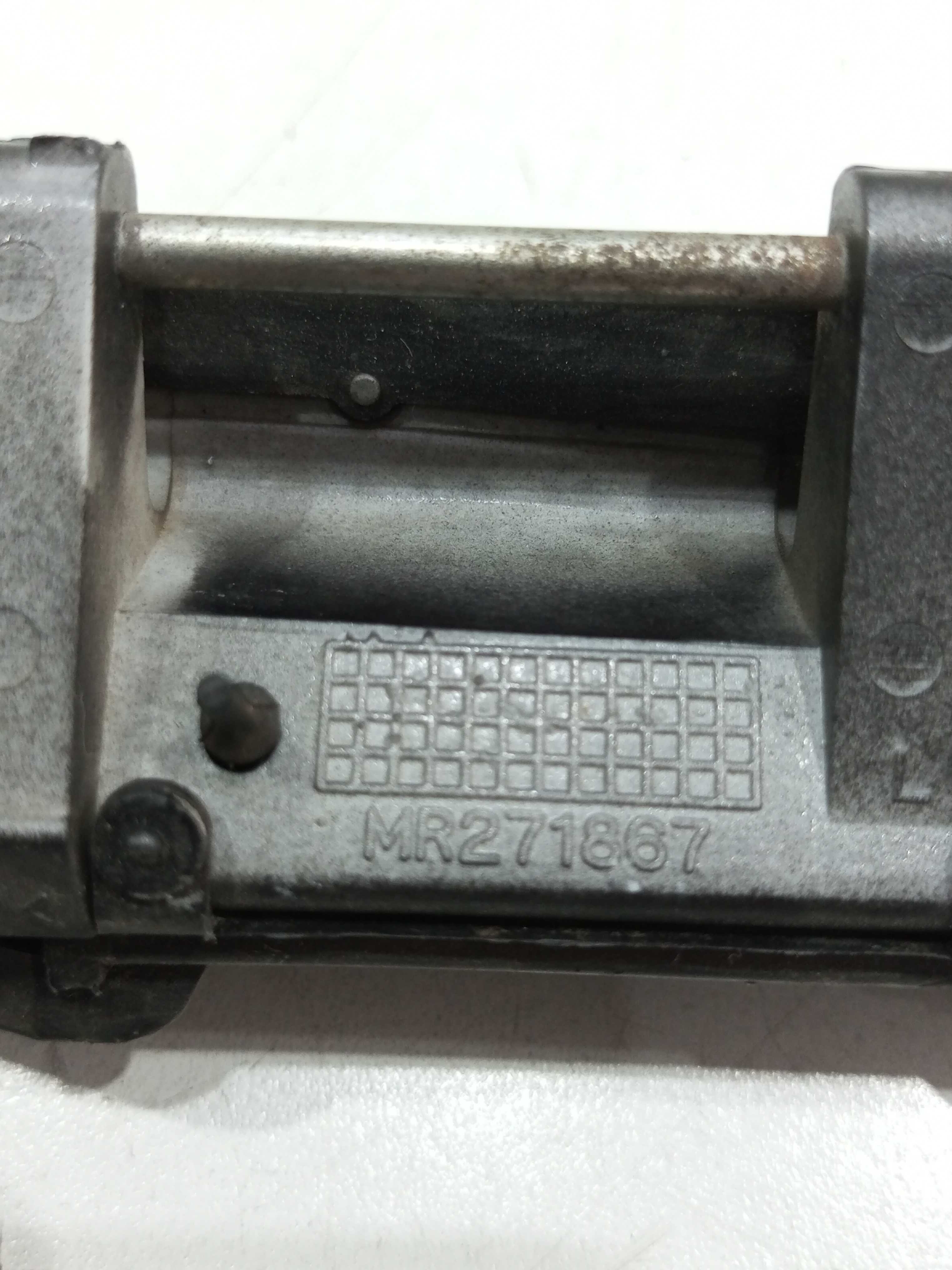 Maçaneta Externa Porta Dianteira Esquerda Pajero Tr4 2007 Preto Dianteira 5