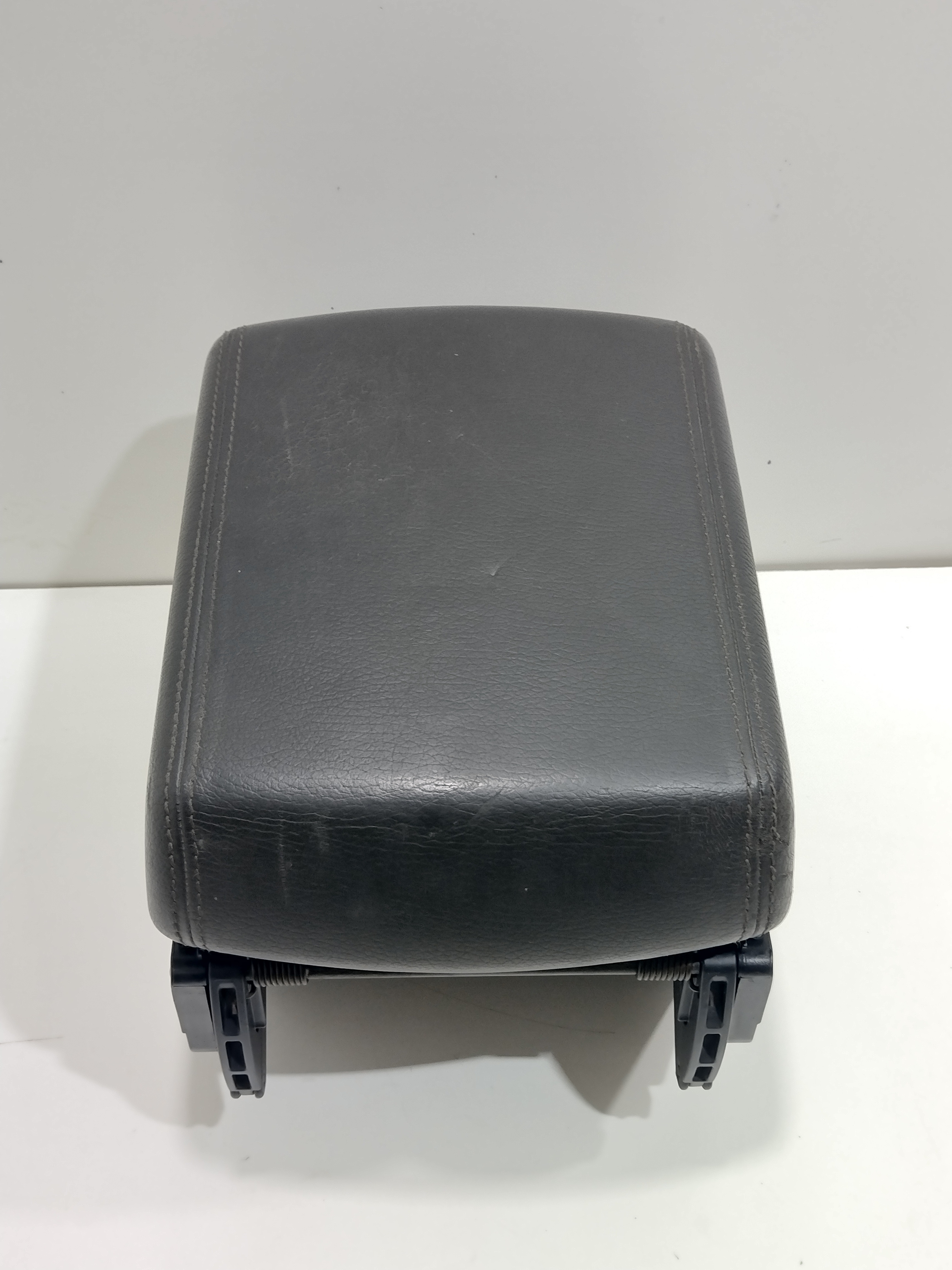 Console Central Apoio De Braço Touareg Vw 2005 Original Preto 7