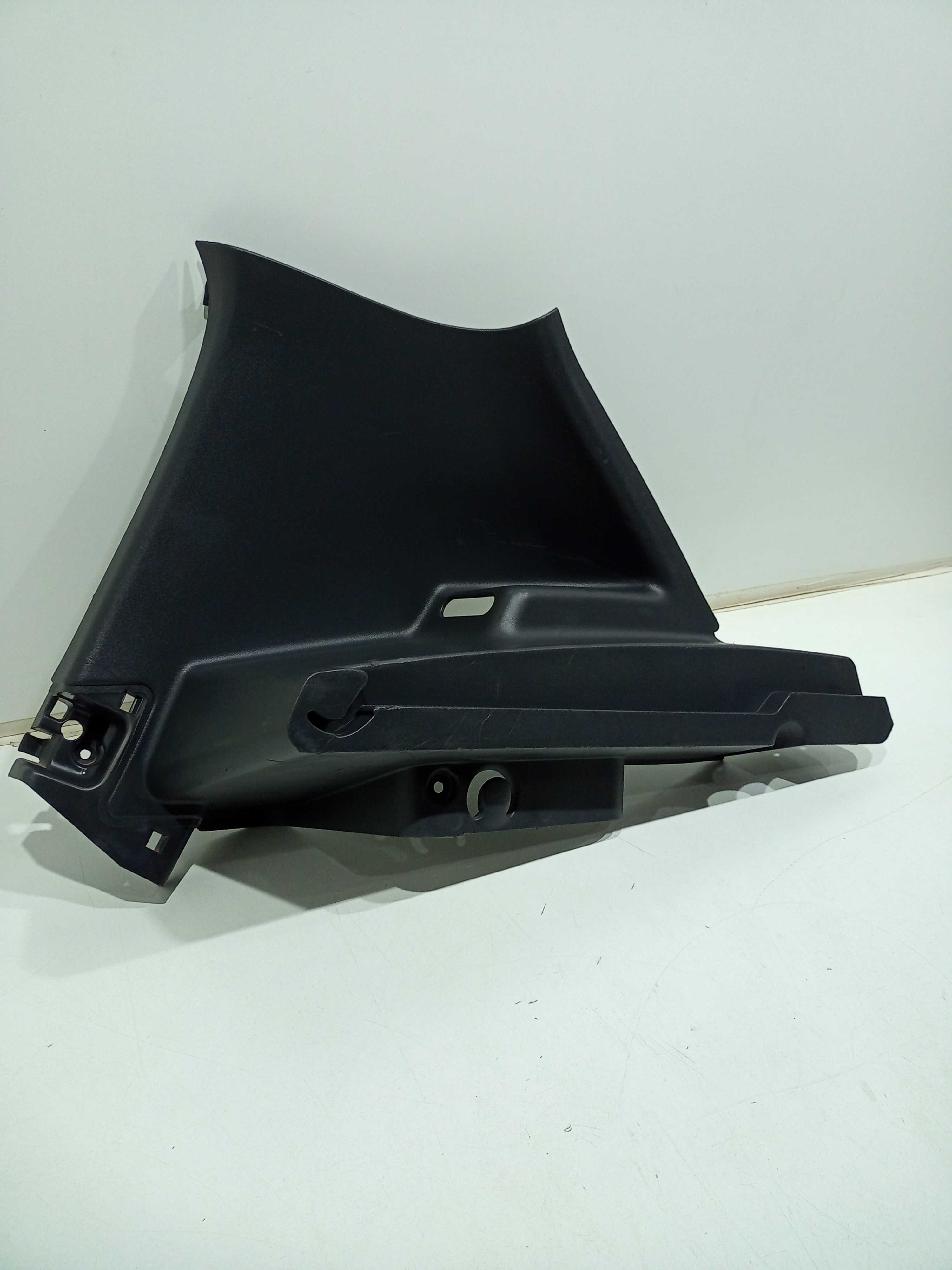 Suporte Do Bagagito Lado Direito Renault Sandero 2013 2