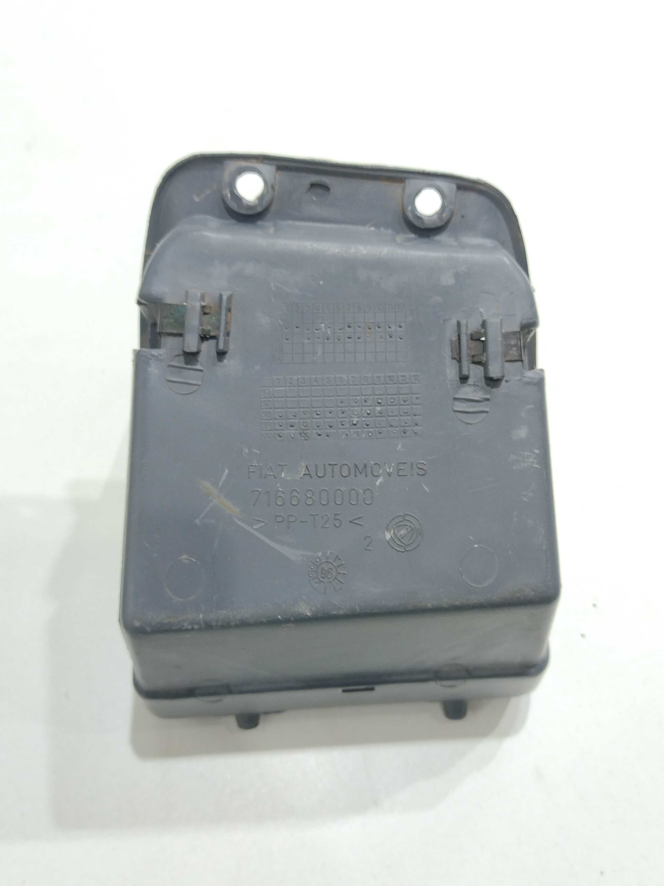 Cinzeiro Porta Objetos Fiat Strada 2003 3
