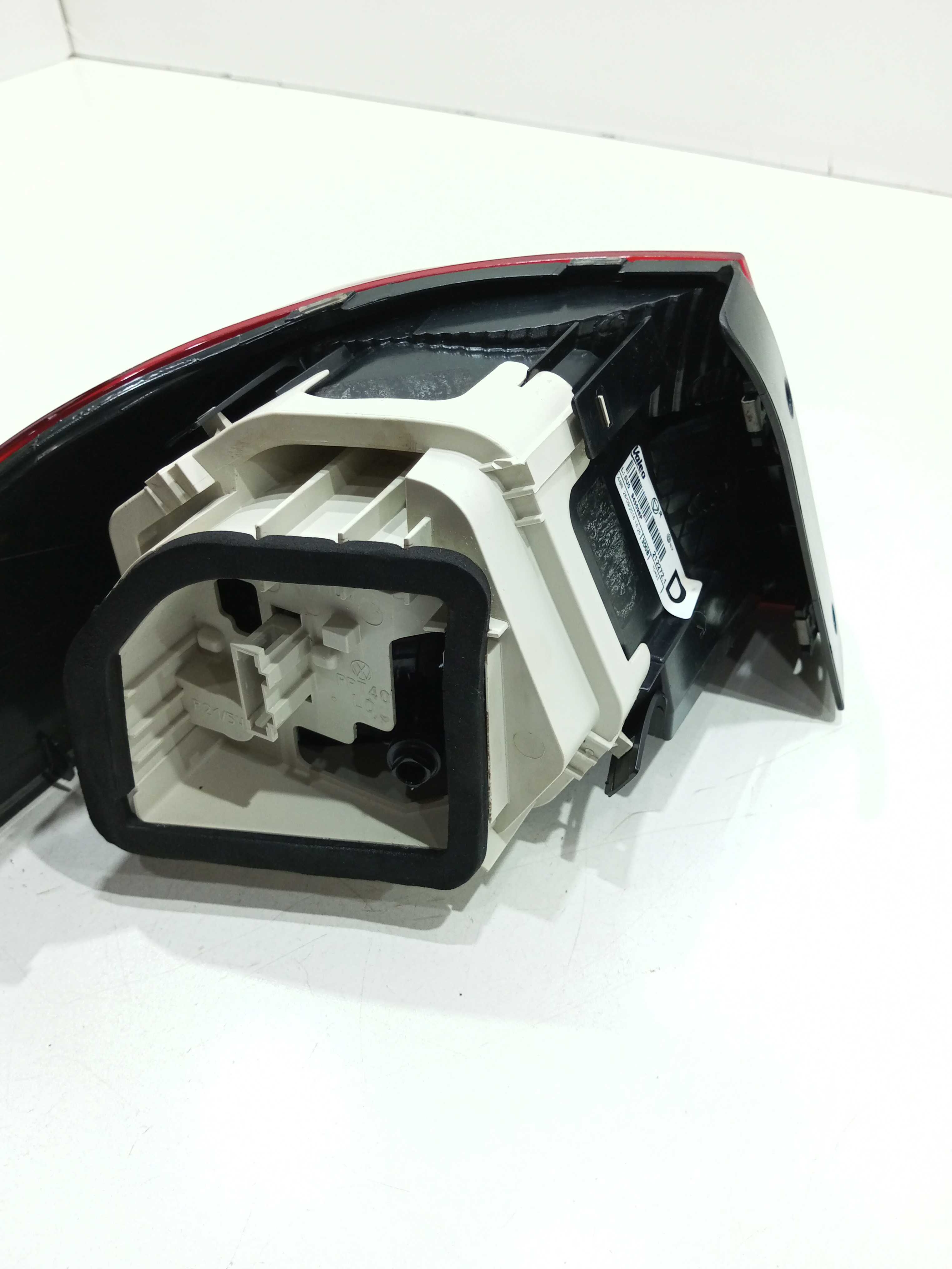 Lanterna Tras Direit Vw Voyage G8 1.6 2019 5u5945096p 7