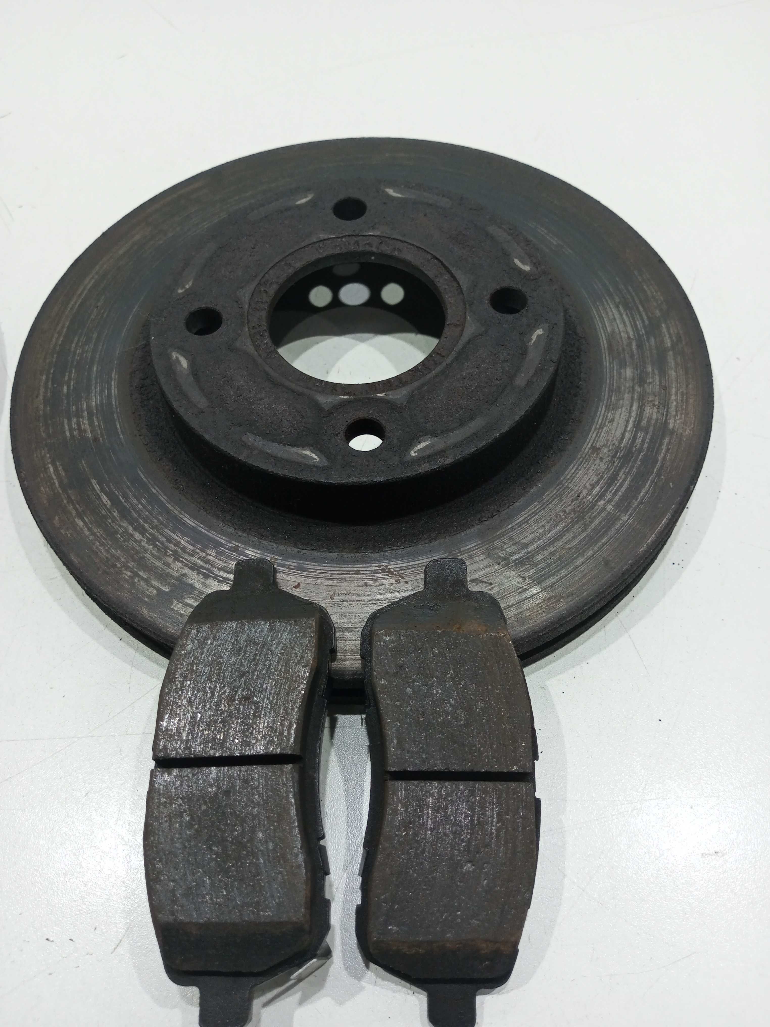 Kit Discos E Pastilhas Dianteiras Ford Ka Se 1.0 Hatch 2017 2