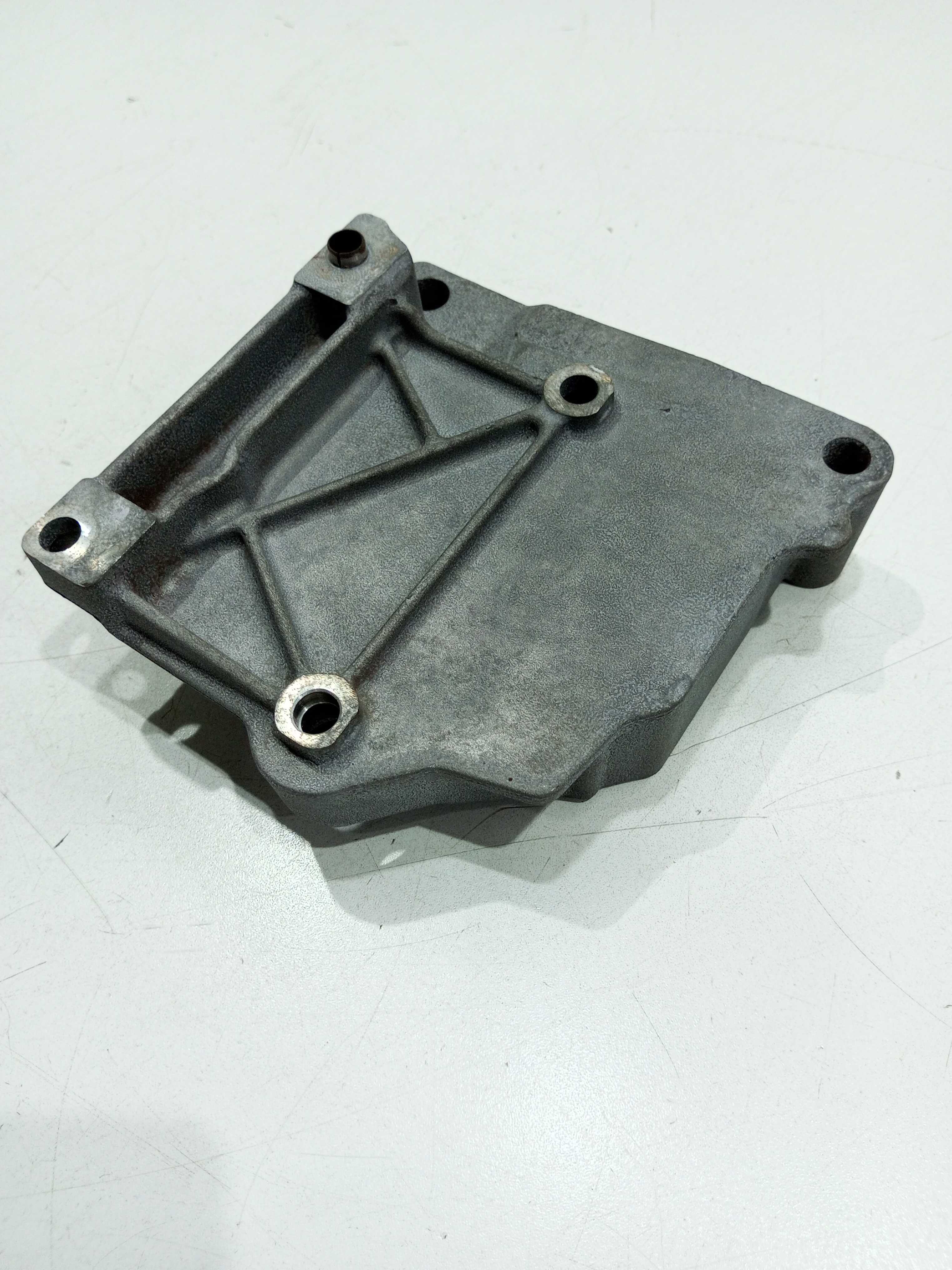 Suporte Do Compressor De Ar Condicionado Citroen C3 2014 2