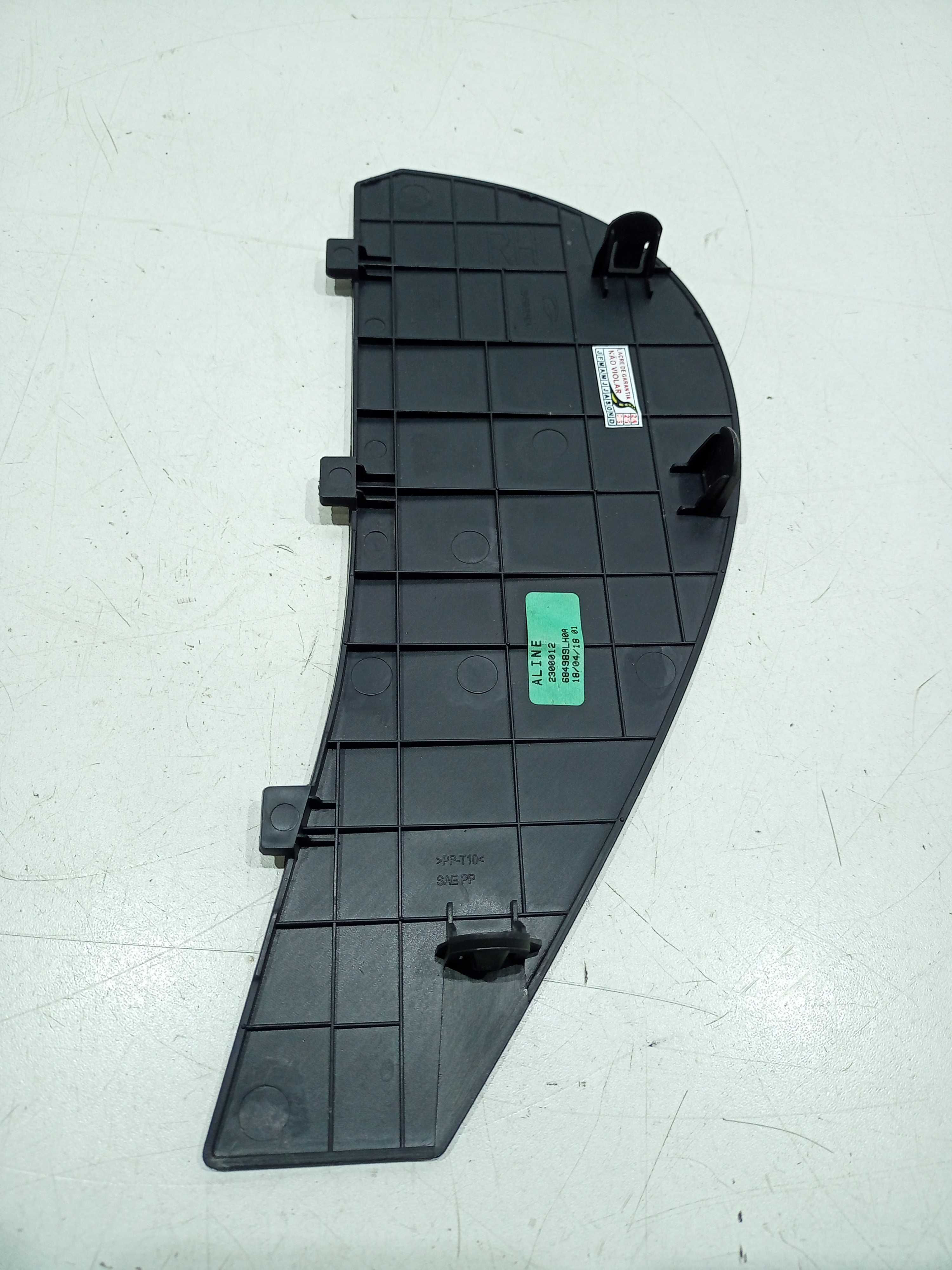 Moldura Lateral Esquerda Painel Nissan Versa 1.6 S 2019 2