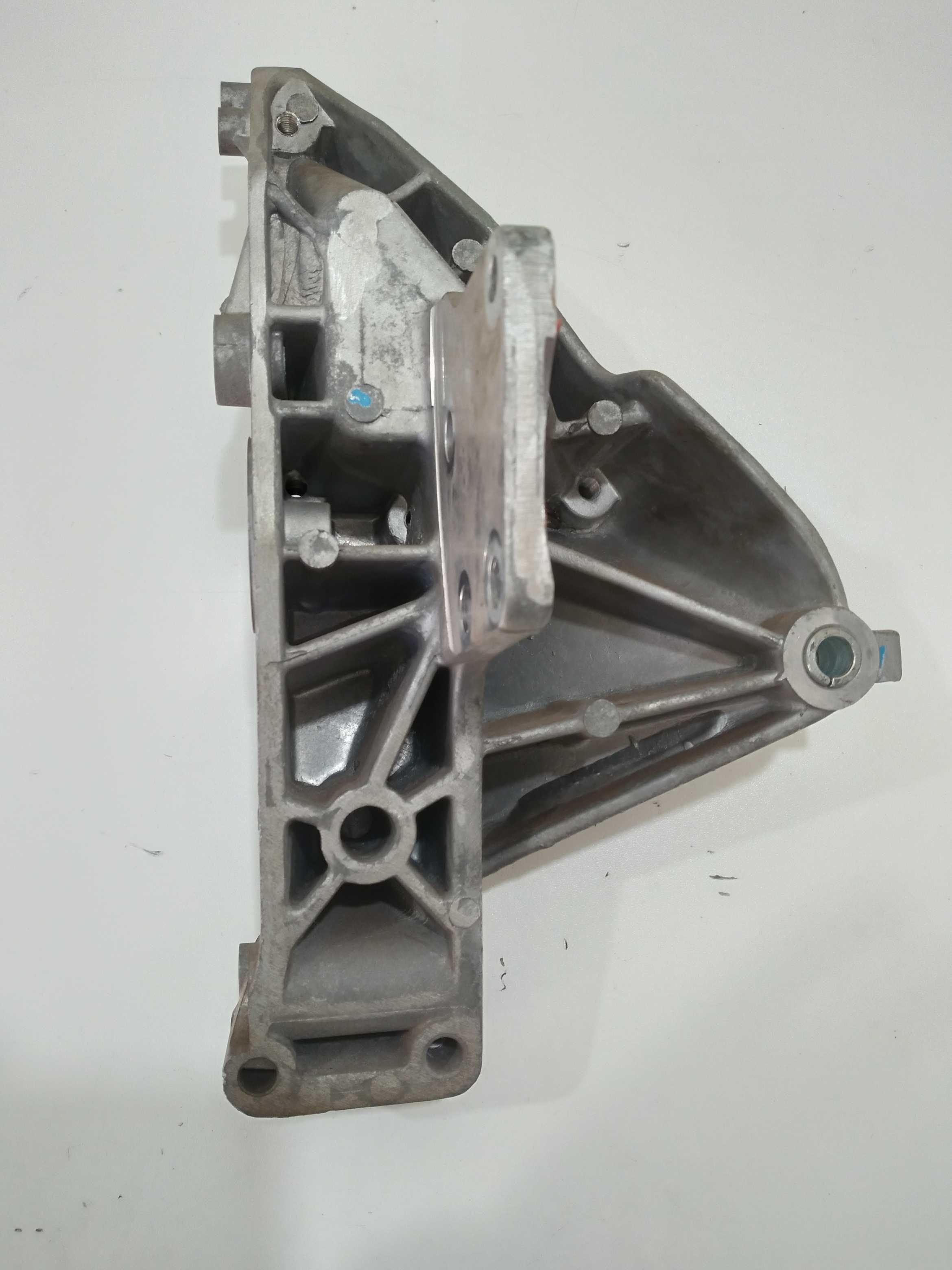 Suporte Do Compressor E Alter. Grand Siena Attrac. 1.4  2013 1