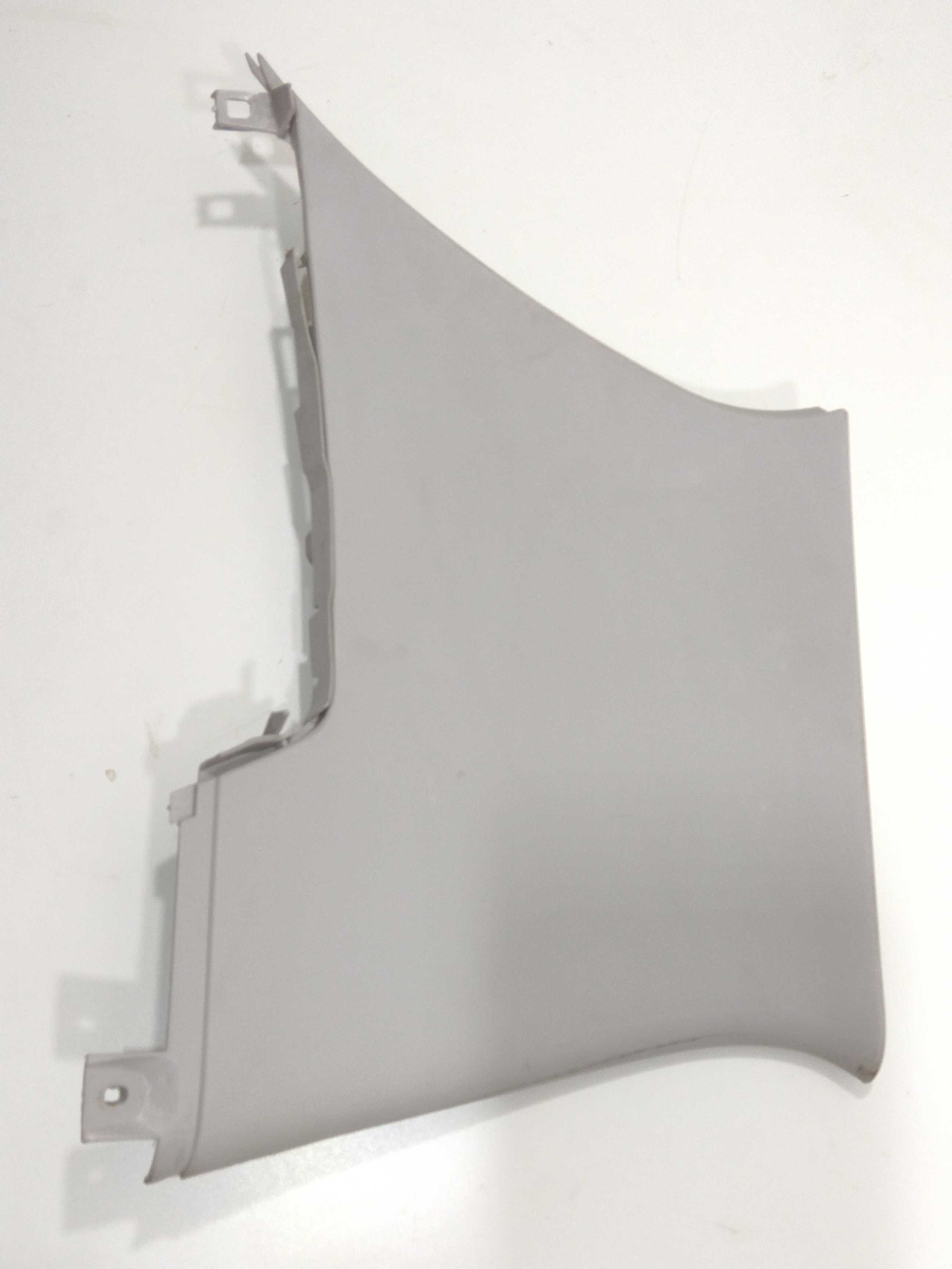Acabamento Moldura Esquerda Tampa Tras Peugeot 307 2004 1