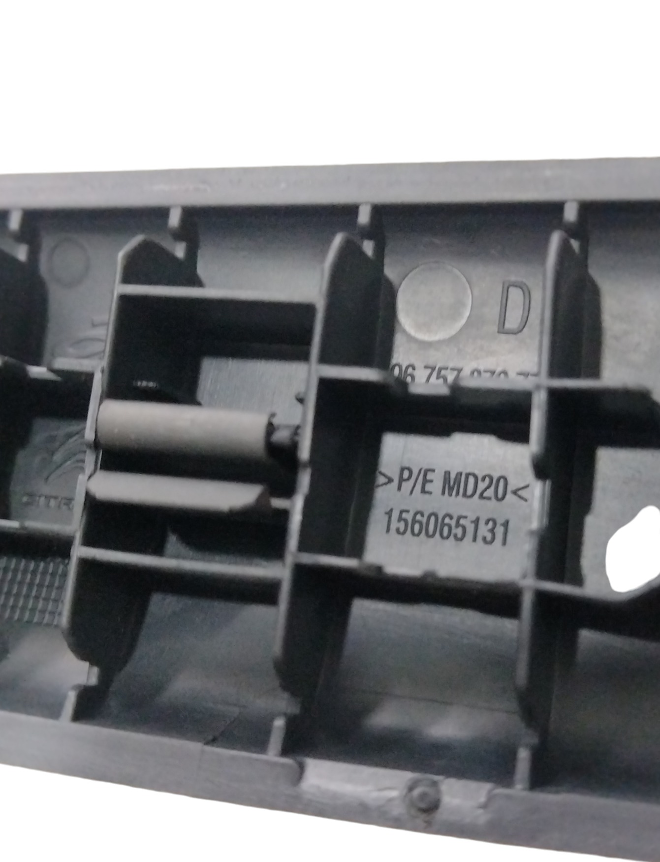 Suporte Apoio Braço Porta Traseira Direita C3 2013 Orig 5