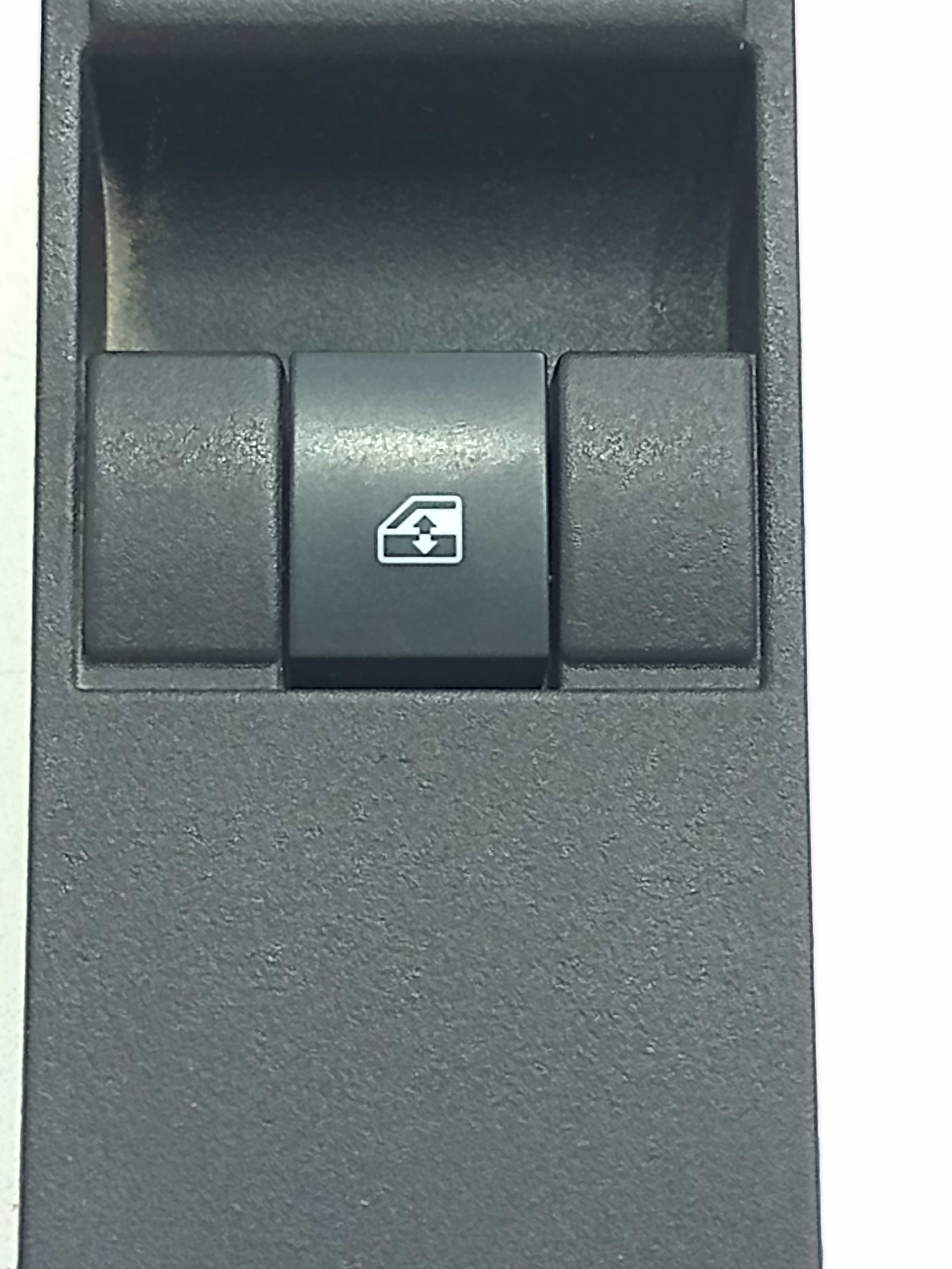 Moldura E Botão Vidro Elétrico Diant Dir Vectra 2010 2