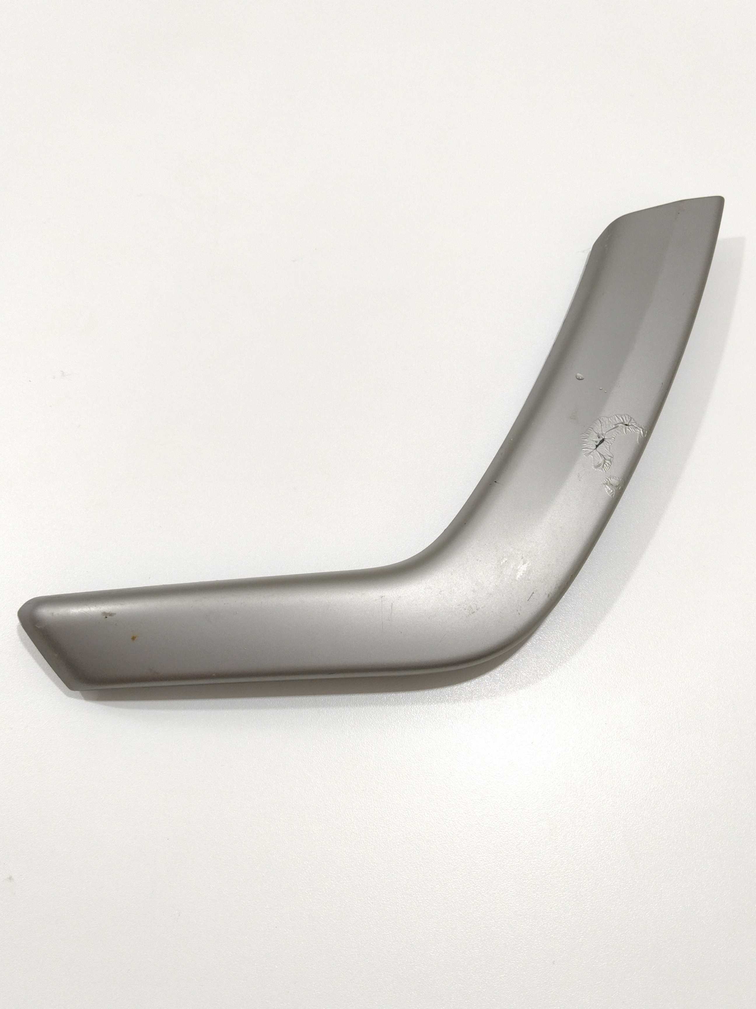 Moldura Puxador Porta Diant Esq Peugeot 2008 2018 Detalhe 1