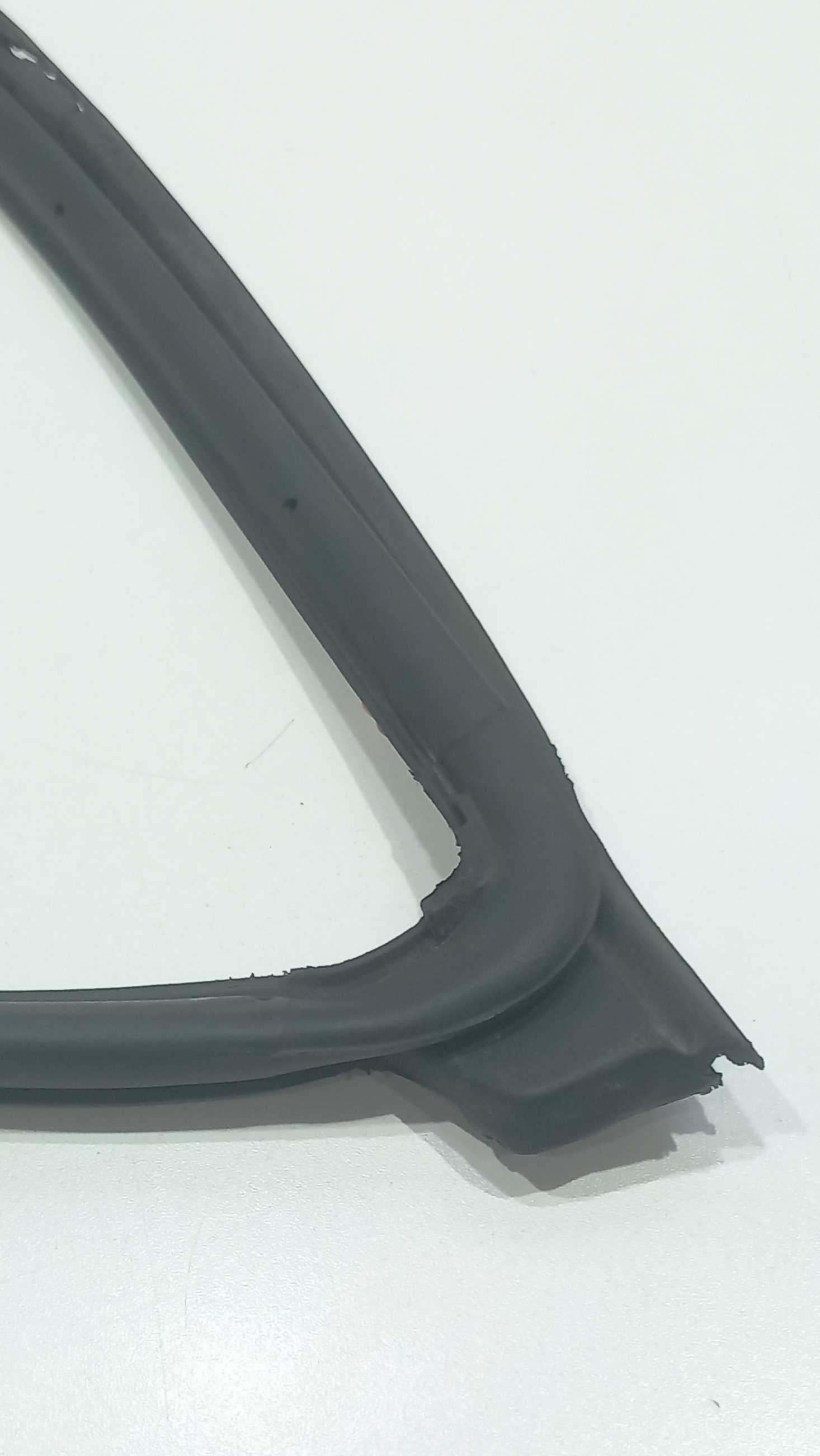 Guarnição Porta Diant. Direita Hyundai Hb20s 2022 Detalhe 2