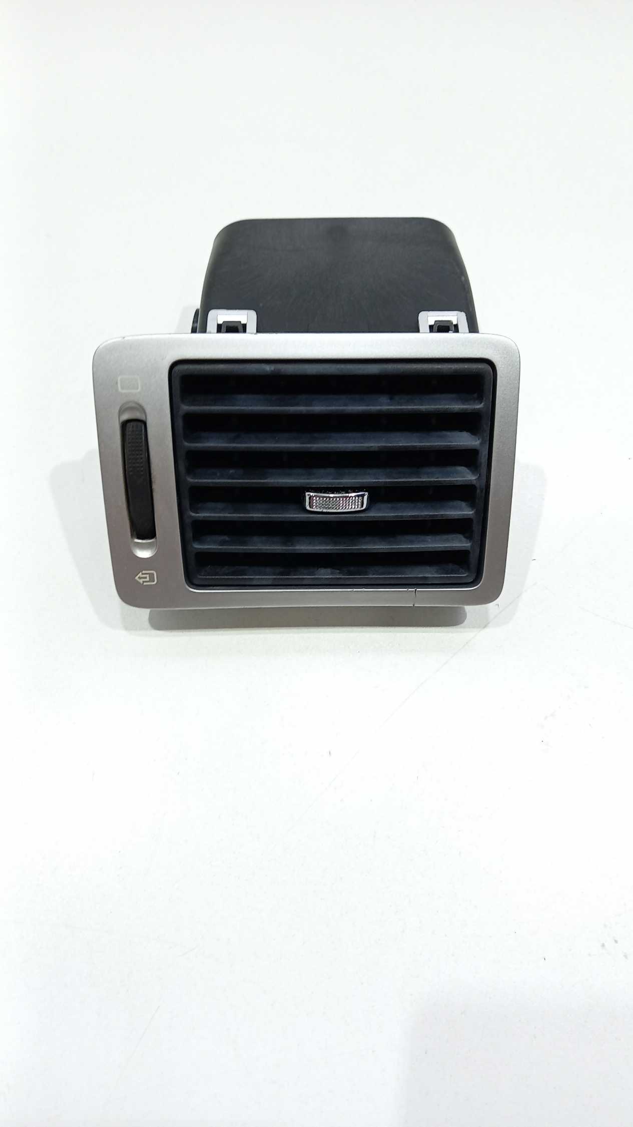 Difusor De Ar Lado Esquerdo Peugeot 307 2007 1