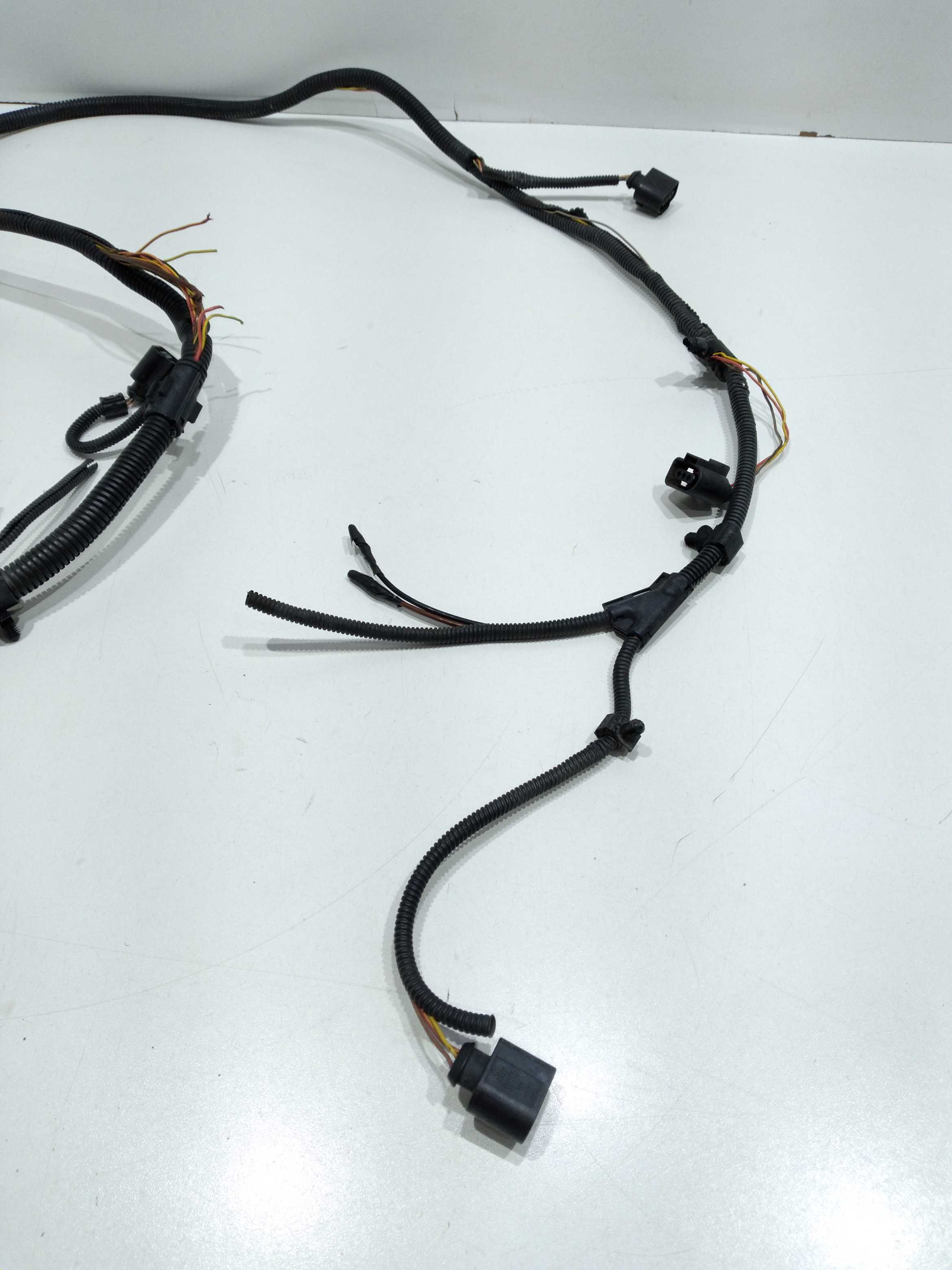 Chicote Parachoque Dianteiro Vw Touareg 4.2 V8 2005 Detalhe 3