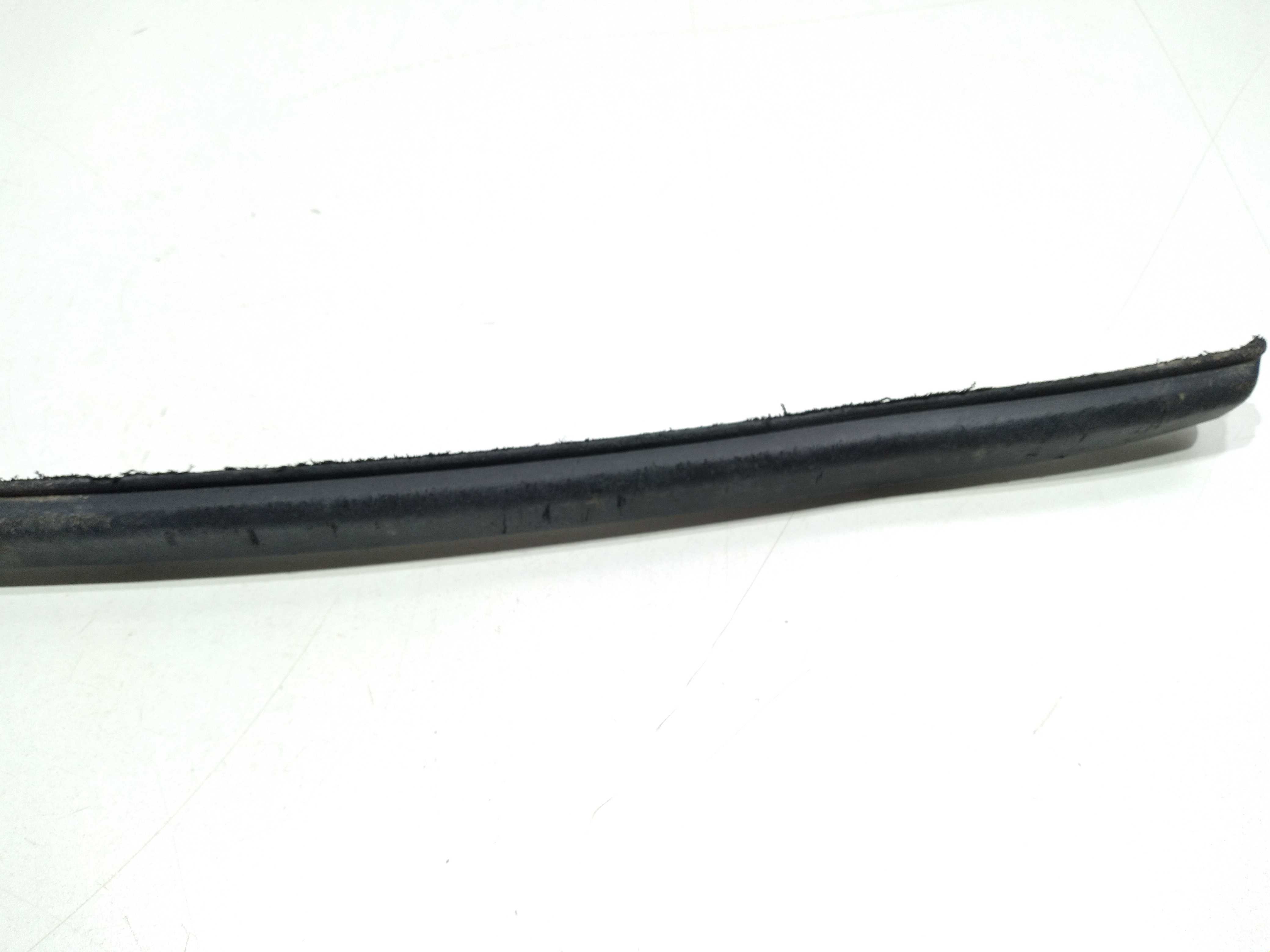 Friso Inferior Parachoque Dianteiro Citroën C3 1.4 8v 2011 3