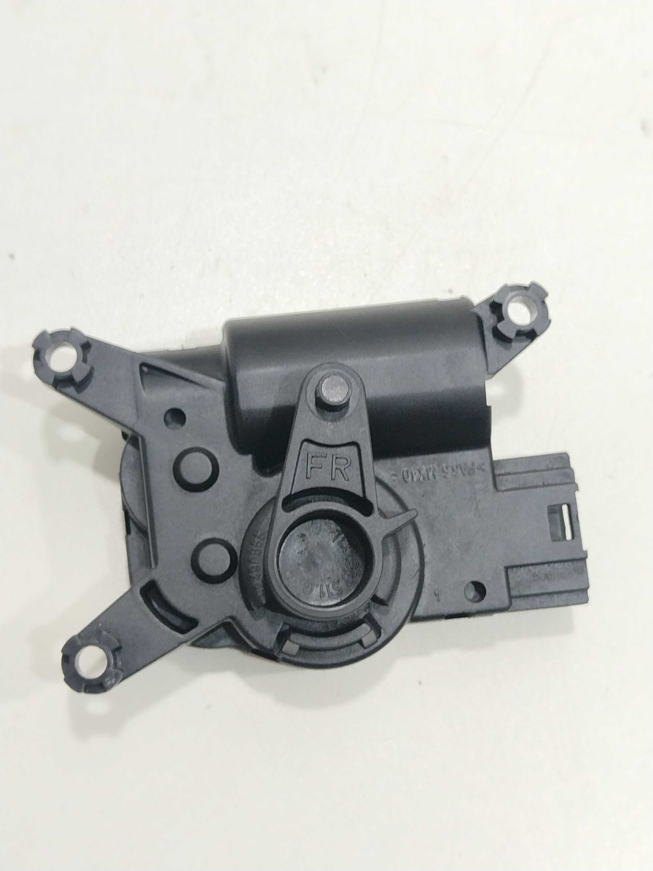 Motor Atuador Caixa Ar Diant Touareg 2005 030305 52496855 3