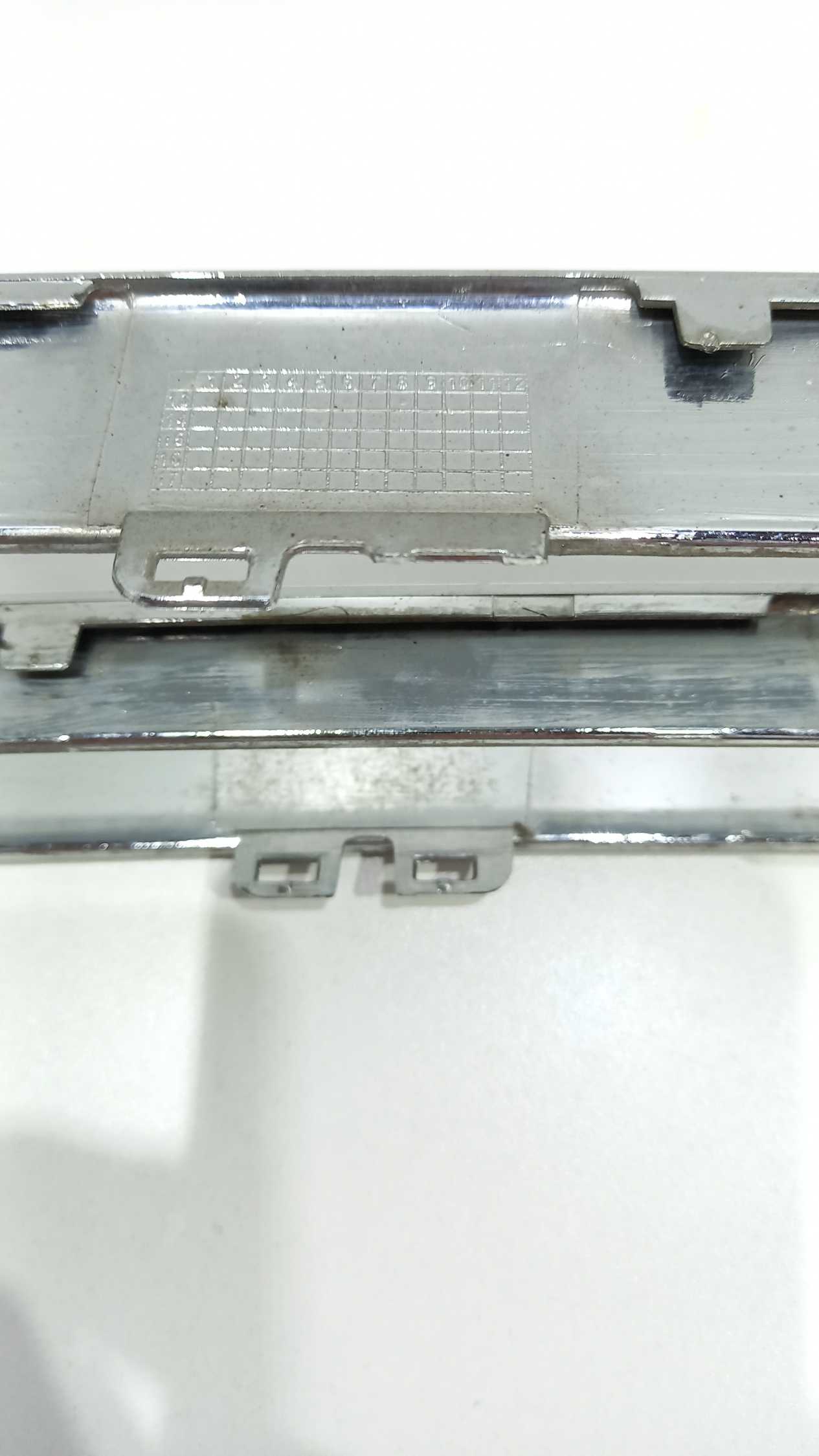 Grade Inferior Central Parachoque Peugeot 308 2012 à 2016 4