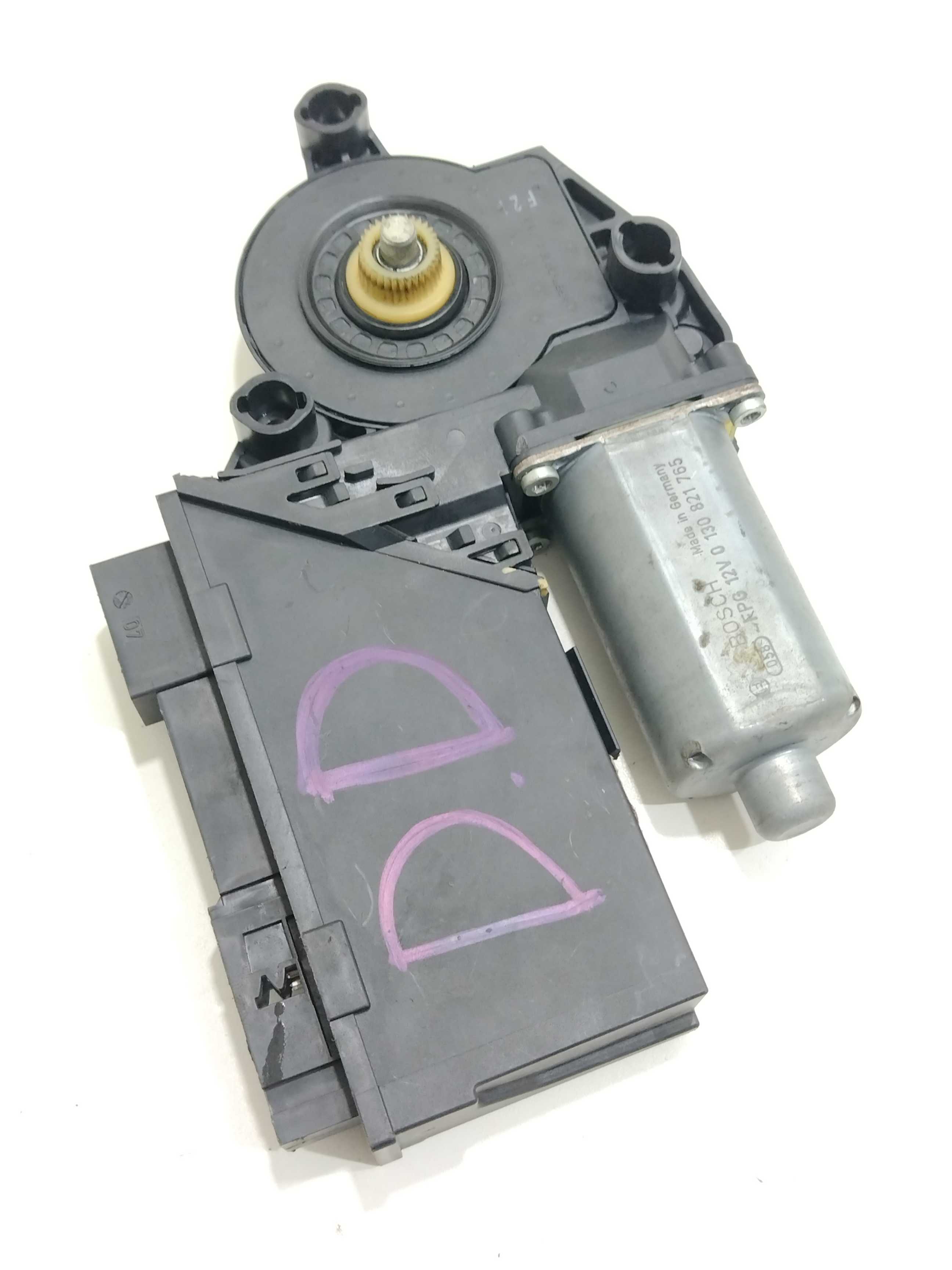 Motor Máquina Vidro Diant Direita Touareg Vw 2005 1