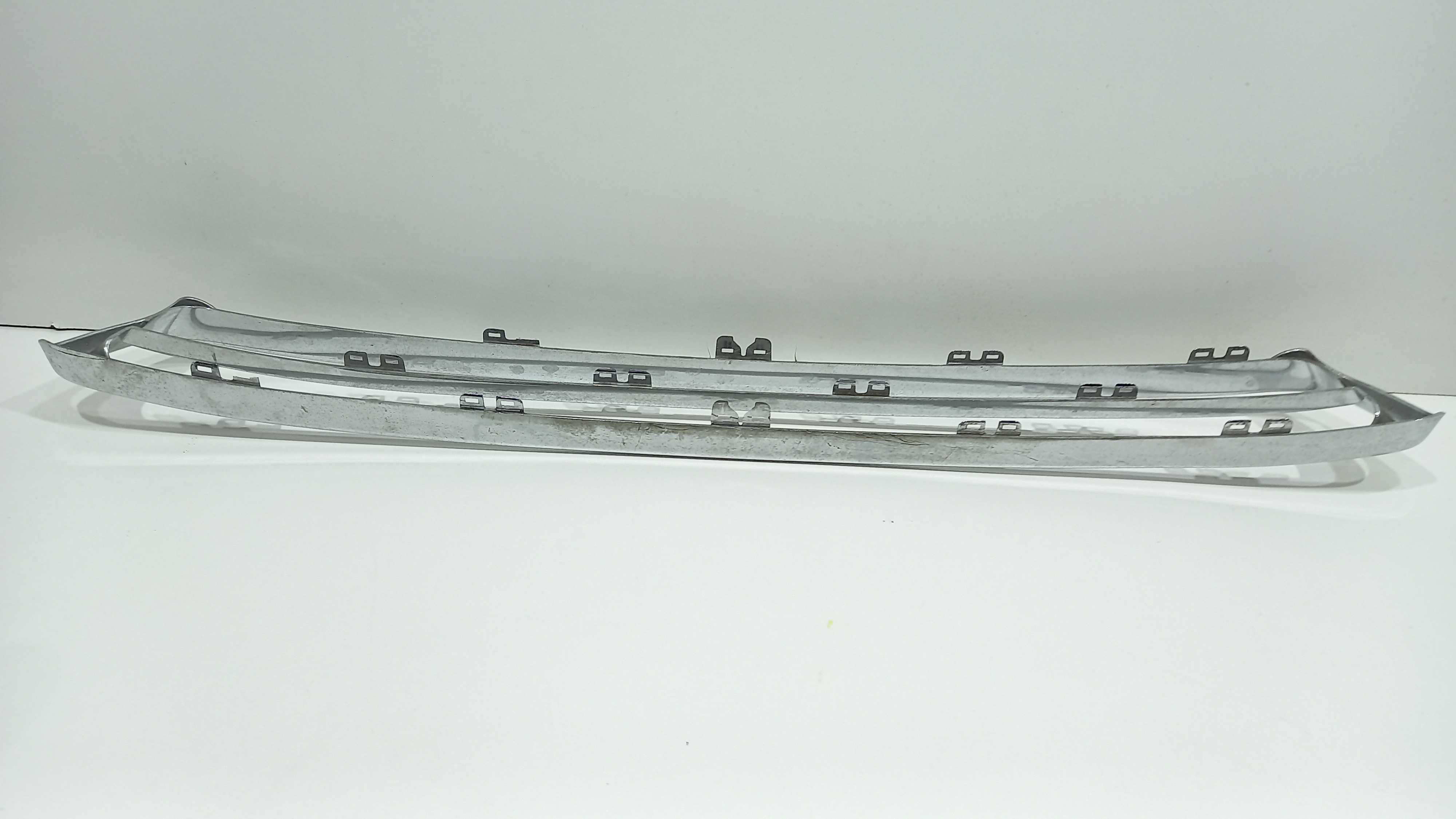 Grade Inferior Central Parachoque Peugeot 308 2012 à 2016 3