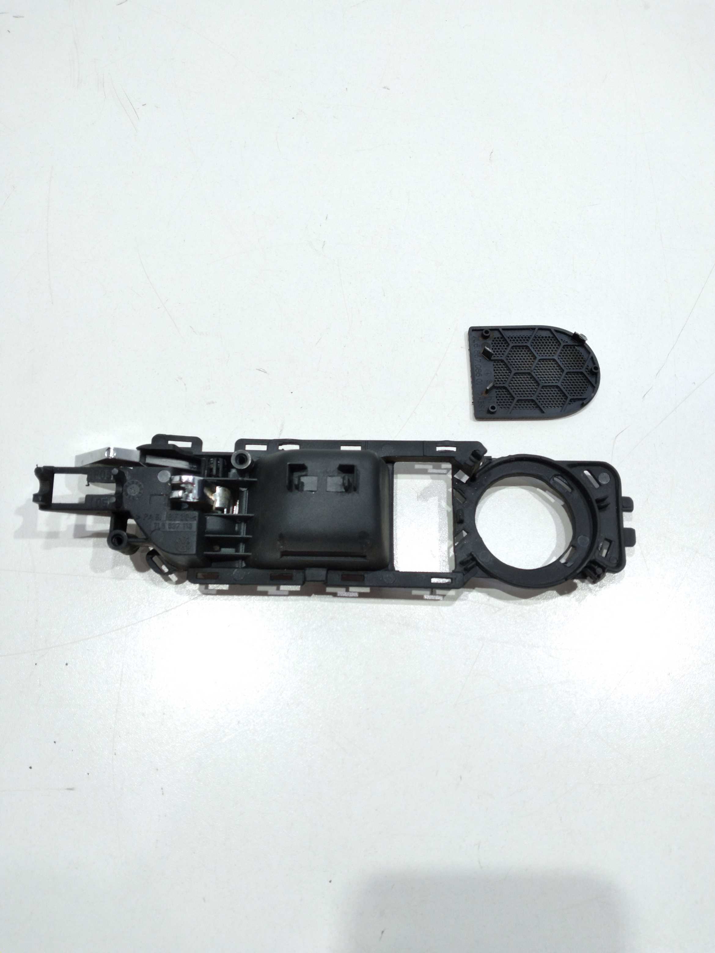 Maçaneta Interna Porta Traseira Esq. Vw Touareg 4.2 V8 2005 3