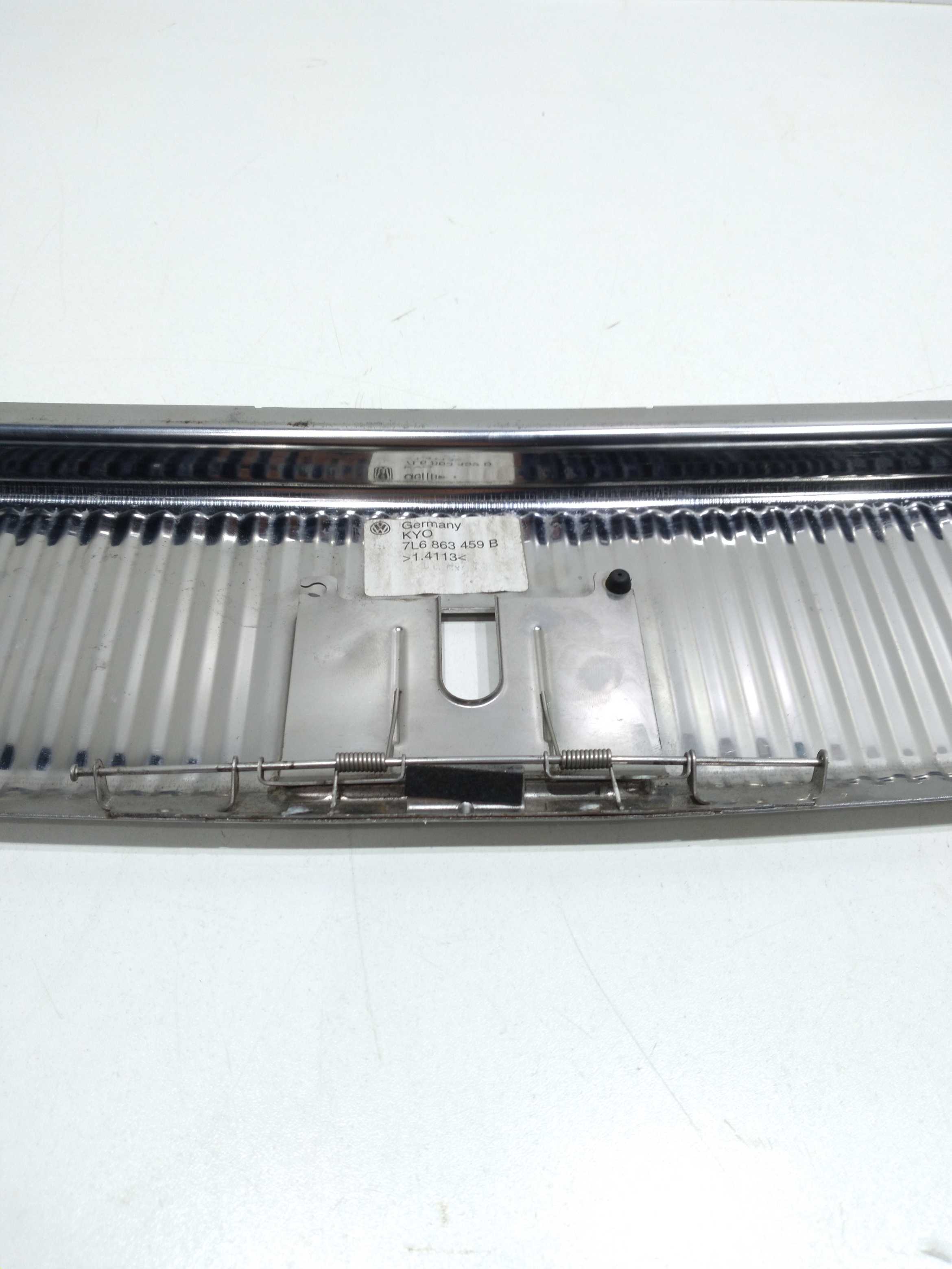 Soleira Porta Malas Vw Touareg 4.2 V8 2005 Detelhe 2