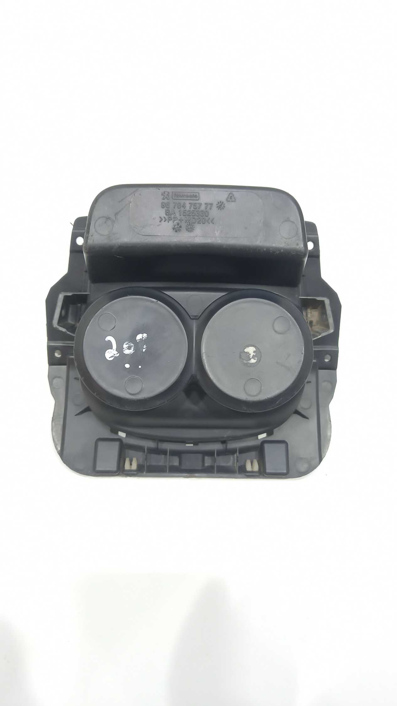 Moldura Porta Copos Peugeot 2008 2018 3