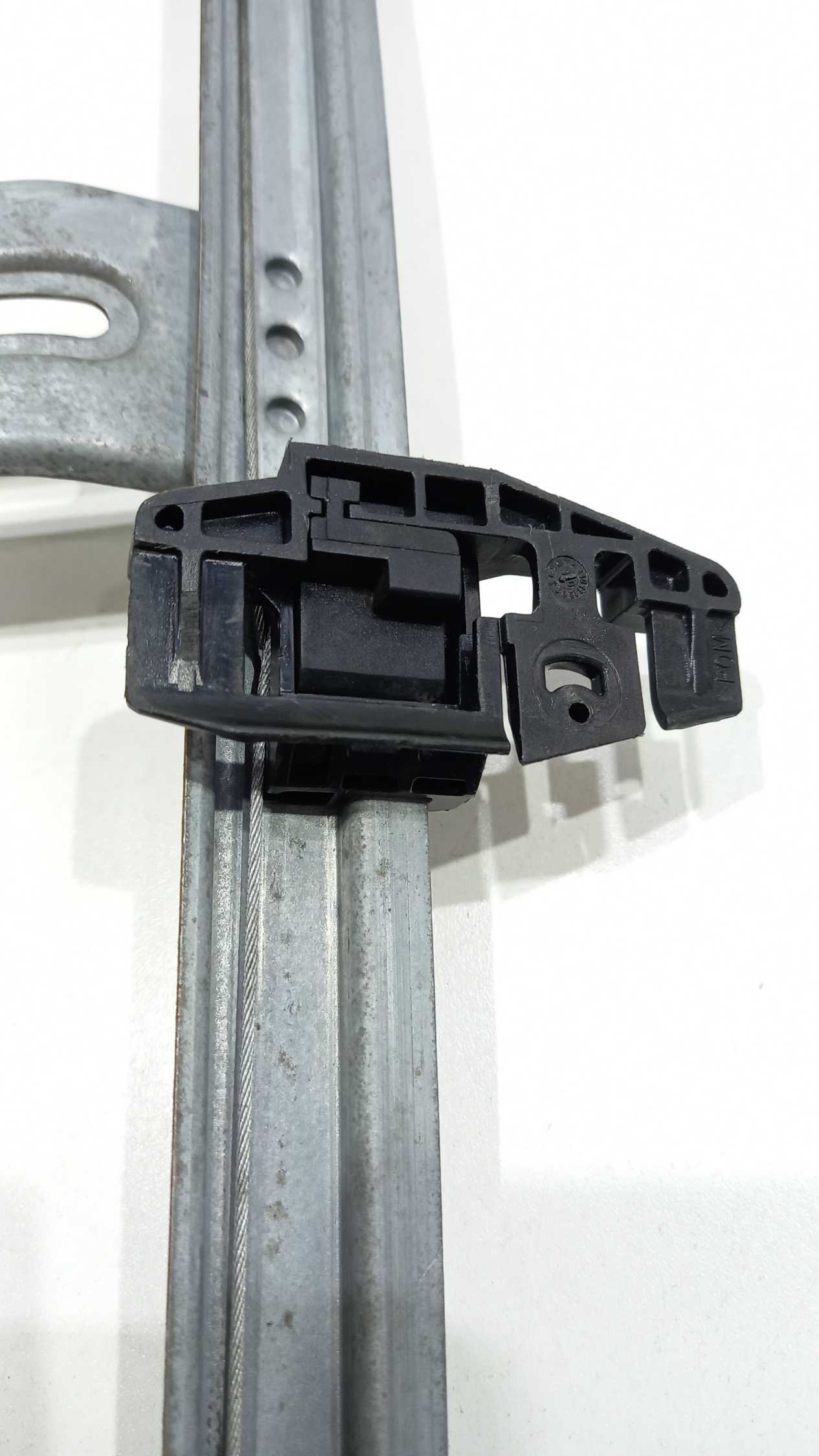 Maquina De Vidro Manual Dianteira Direita Citroën C3 2007 8
