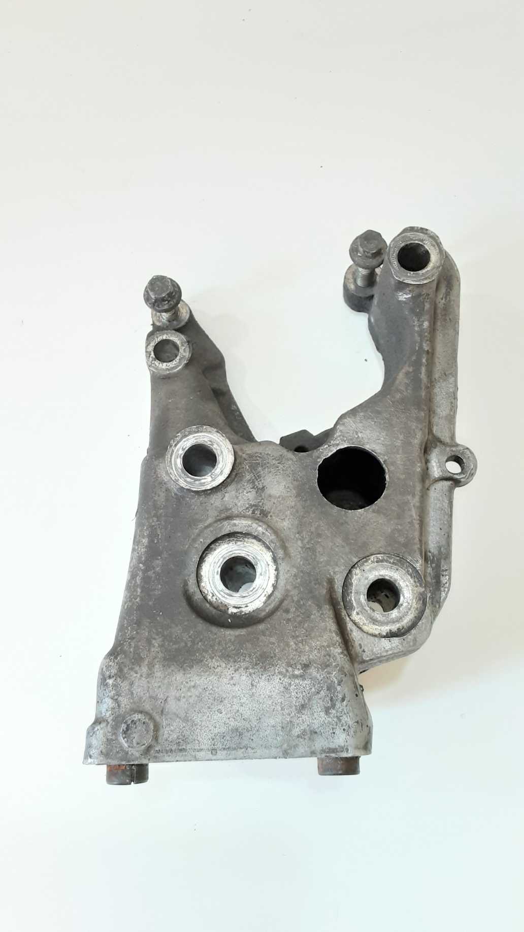 Suporte Do Motor Direito Citroen Xsara Picasso 2.0 2004 2