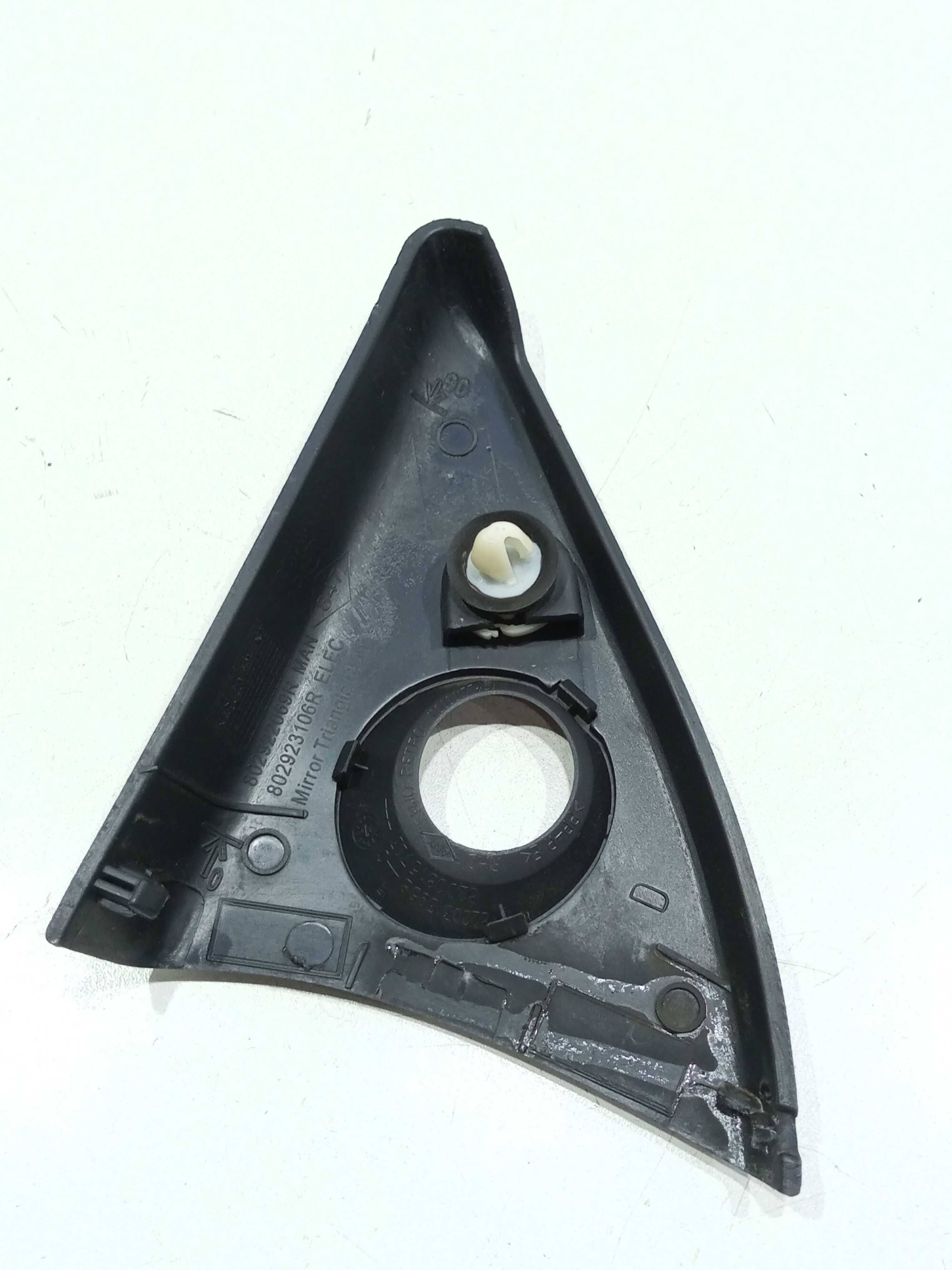 Moldura Interna Lado Direito Retrovisor Sandero 2016 Manual 2