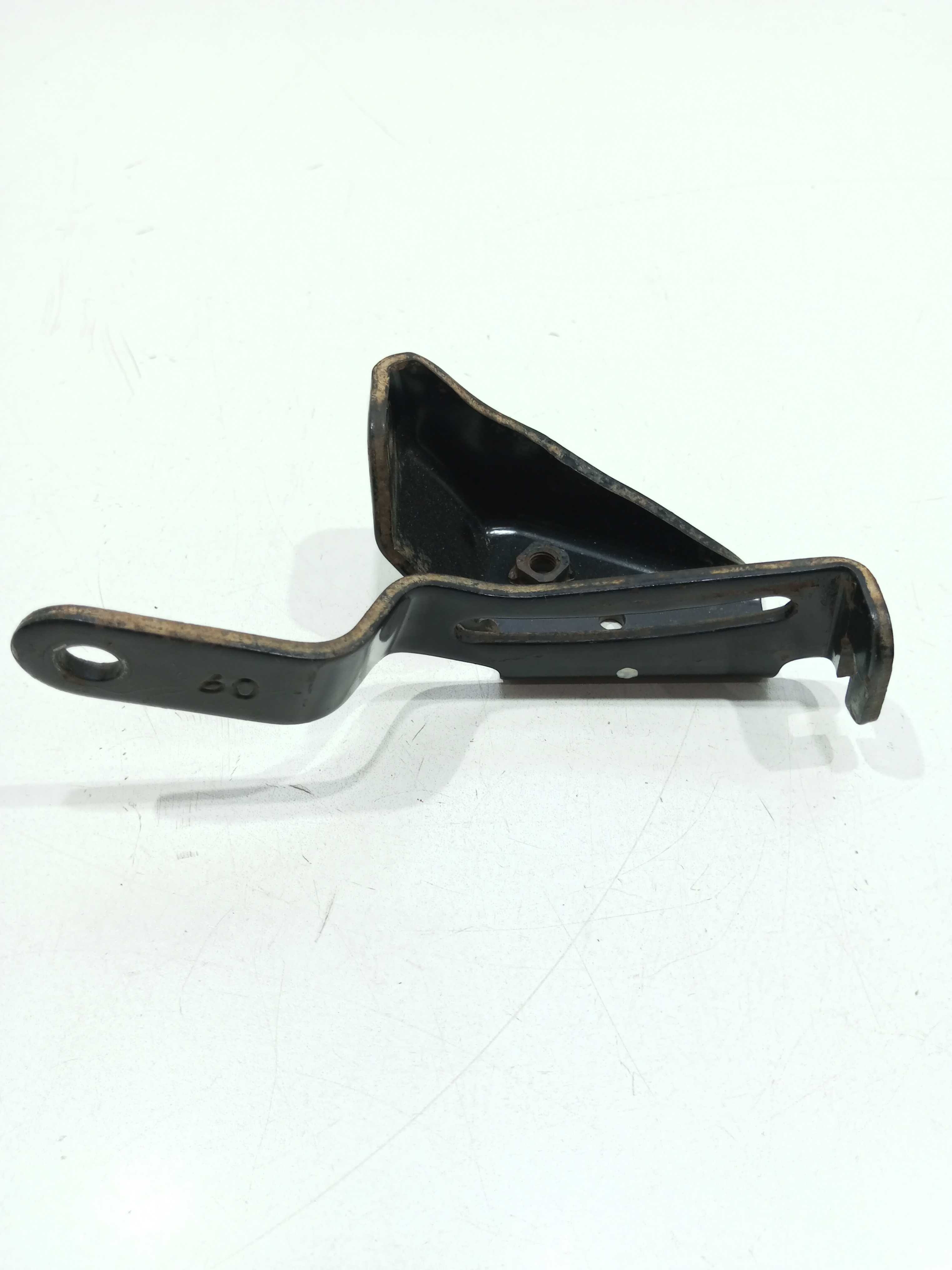 Suporte Alternador Mitsubishi Pajero Tr4 2007 3