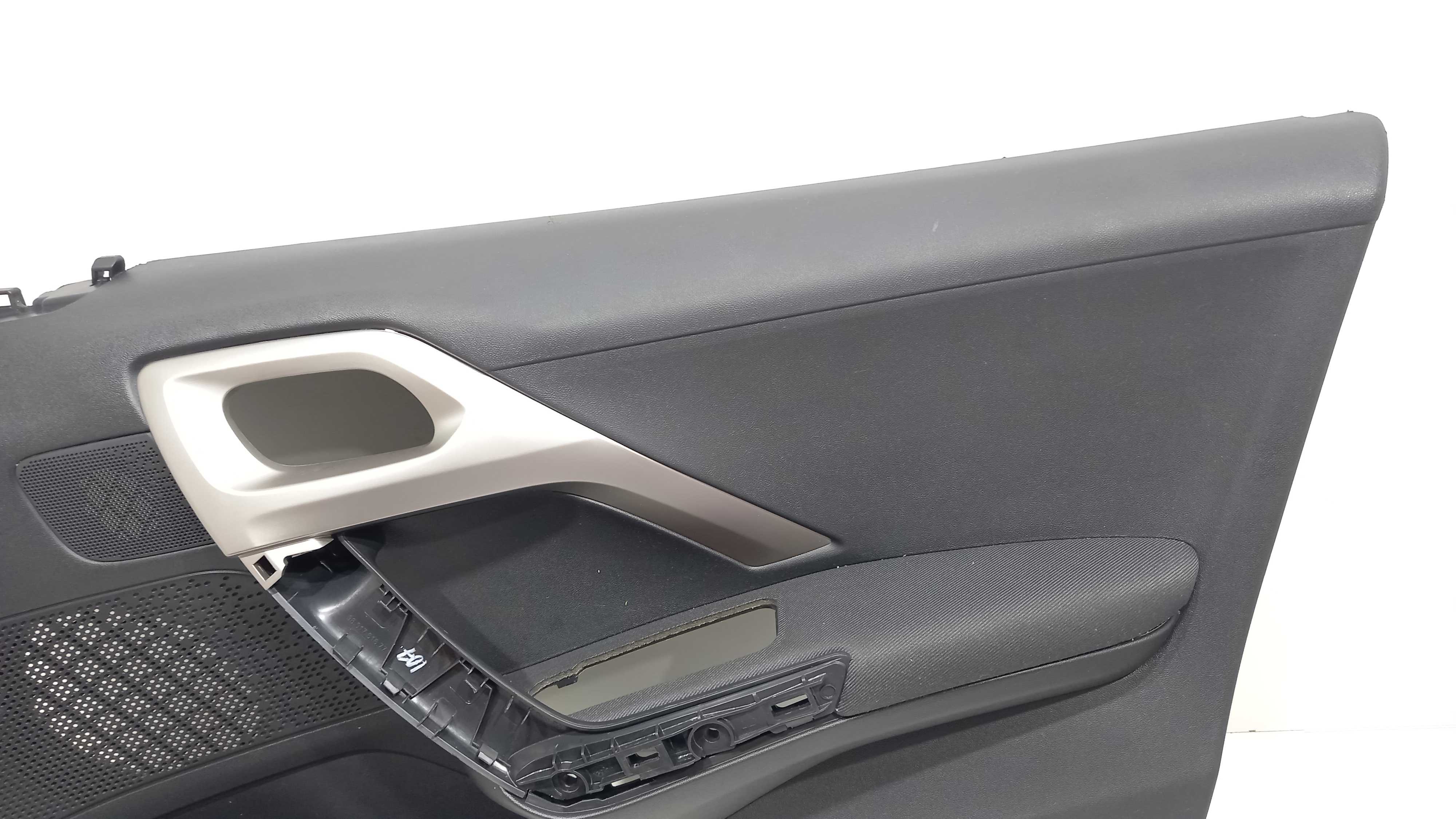Forro De Porta Dianteiro Direito Peugeot 2008 2018 2
