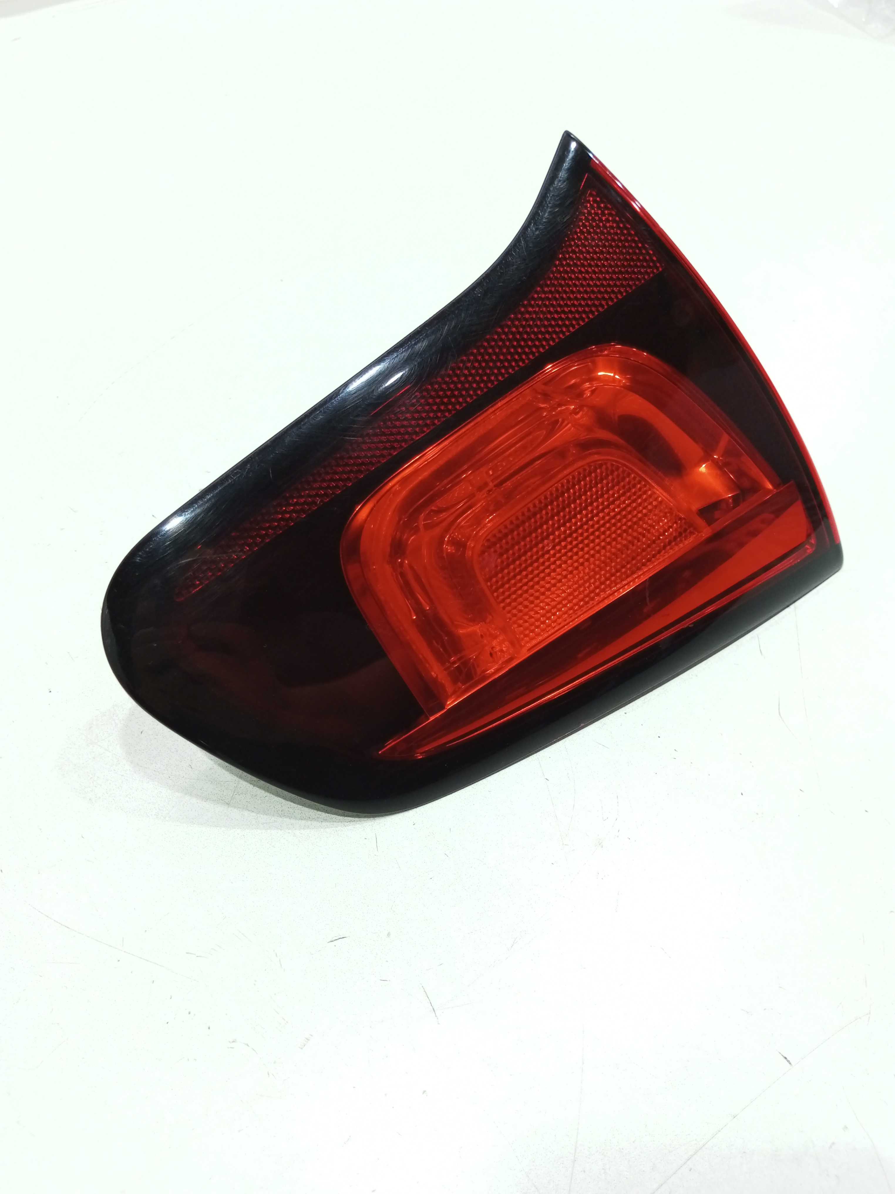 Lanterna Tampa Traseira Lado Esquerdo Citroen C3 1.6 2014 3